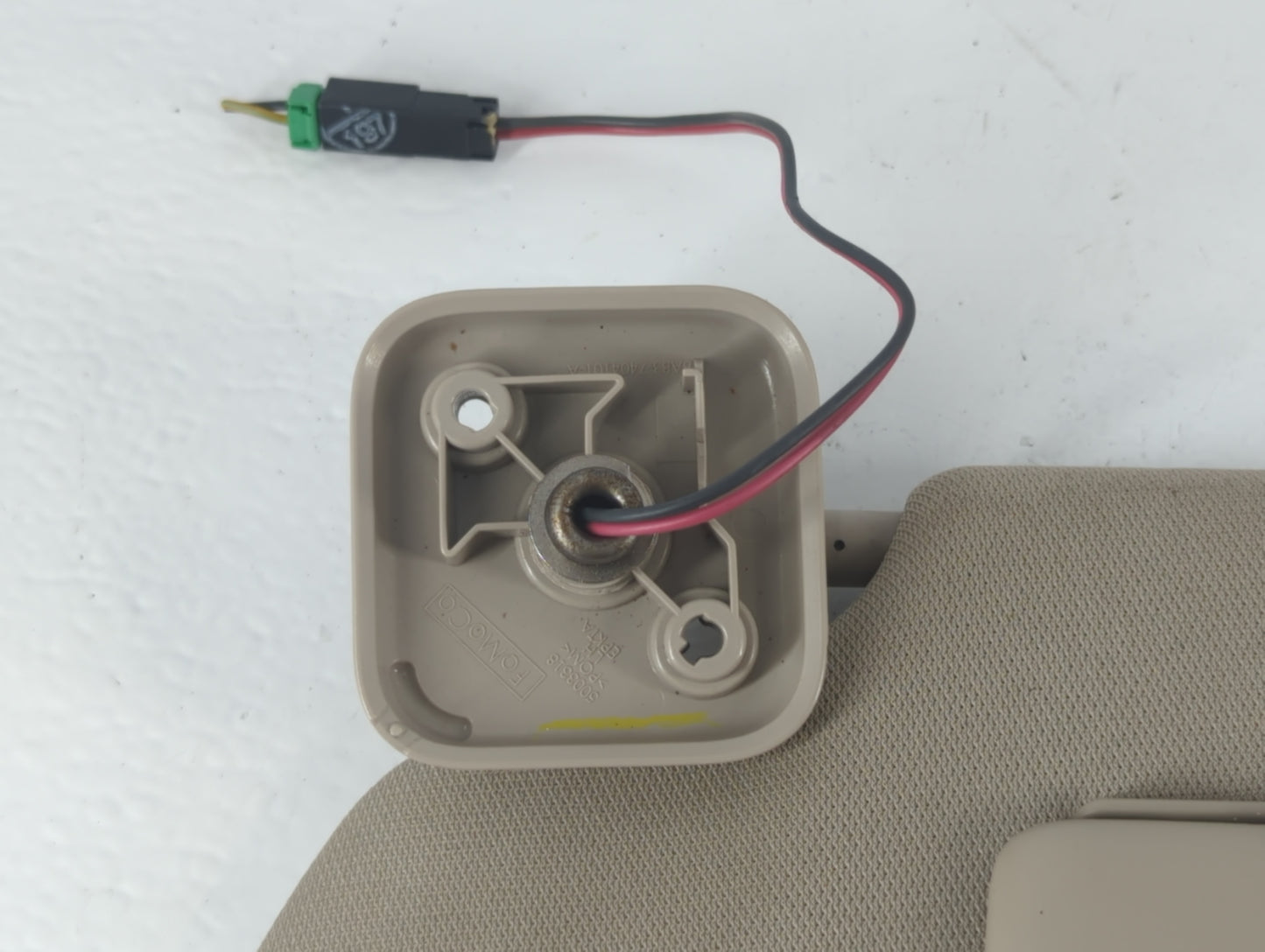 2009-2012 Ford Flex Sun Visor Shade Replacement Passenger Right Mirror Fits Fits 2009 2010 2011 2012 OEM Used Auto Parts - Oemusedautoparts1.com