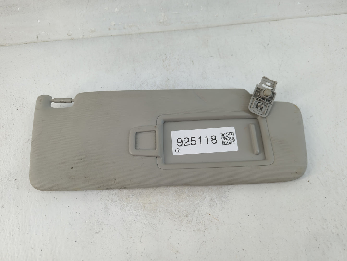 2022 Volkswagen Taos Sun Visor Shade Replacement Passenger Right Mirror Fits OEM Used Auto Parts