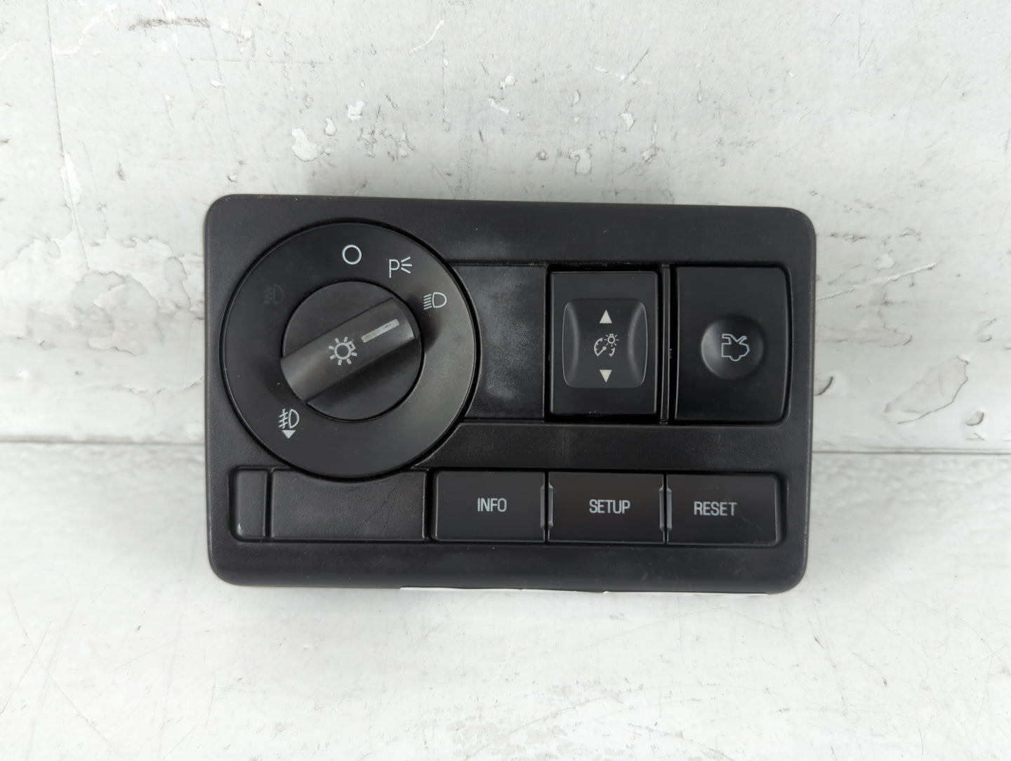 2010 Ford Mustang Headlight Lamp Control Switch - Oemusedautoparts1.com