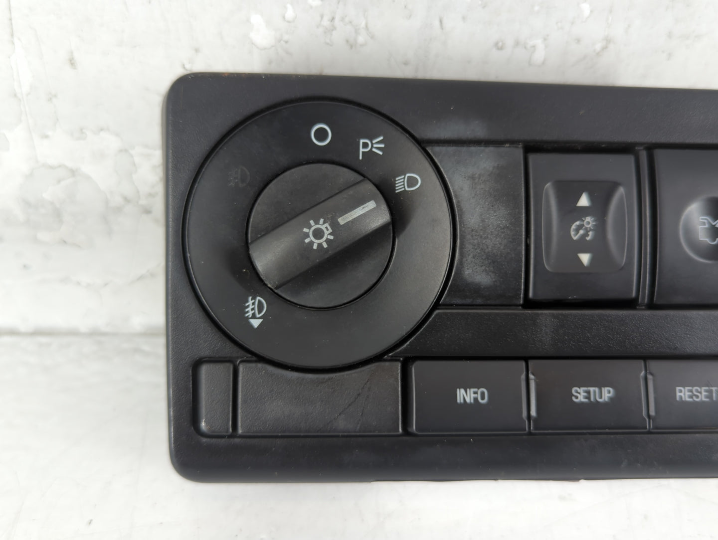 2010 Ford Mustang Headlight Lamp Control Switch - Oemusedautoparts1.com