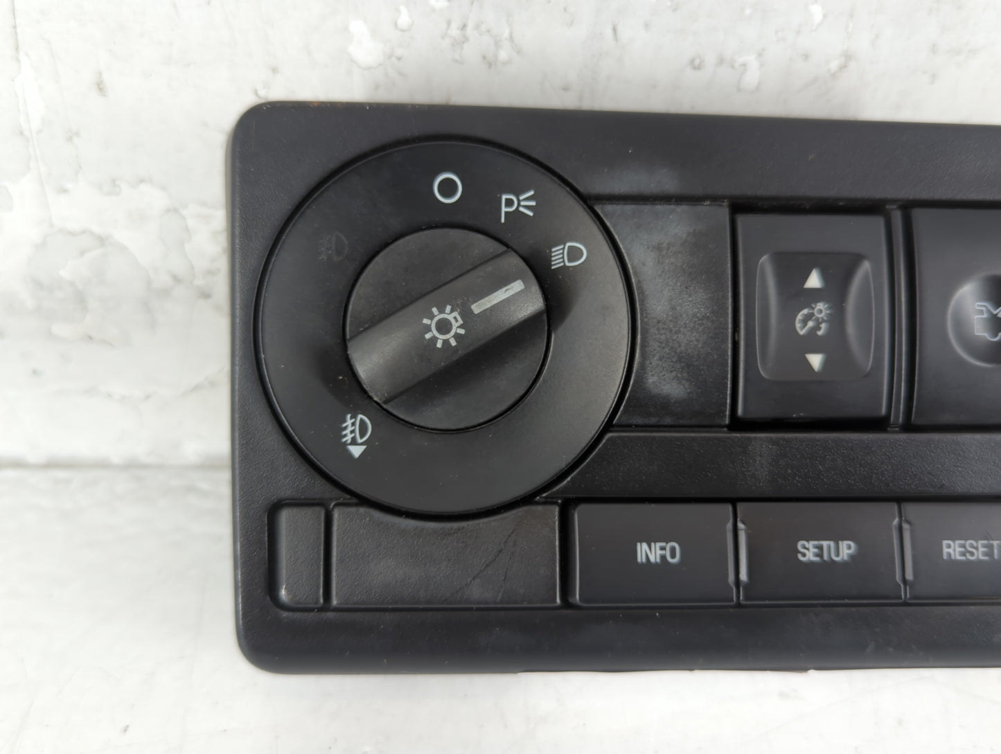 2010 Ford Mustang Headlight Lamp Control Switch - Oemusedautoparts1.com