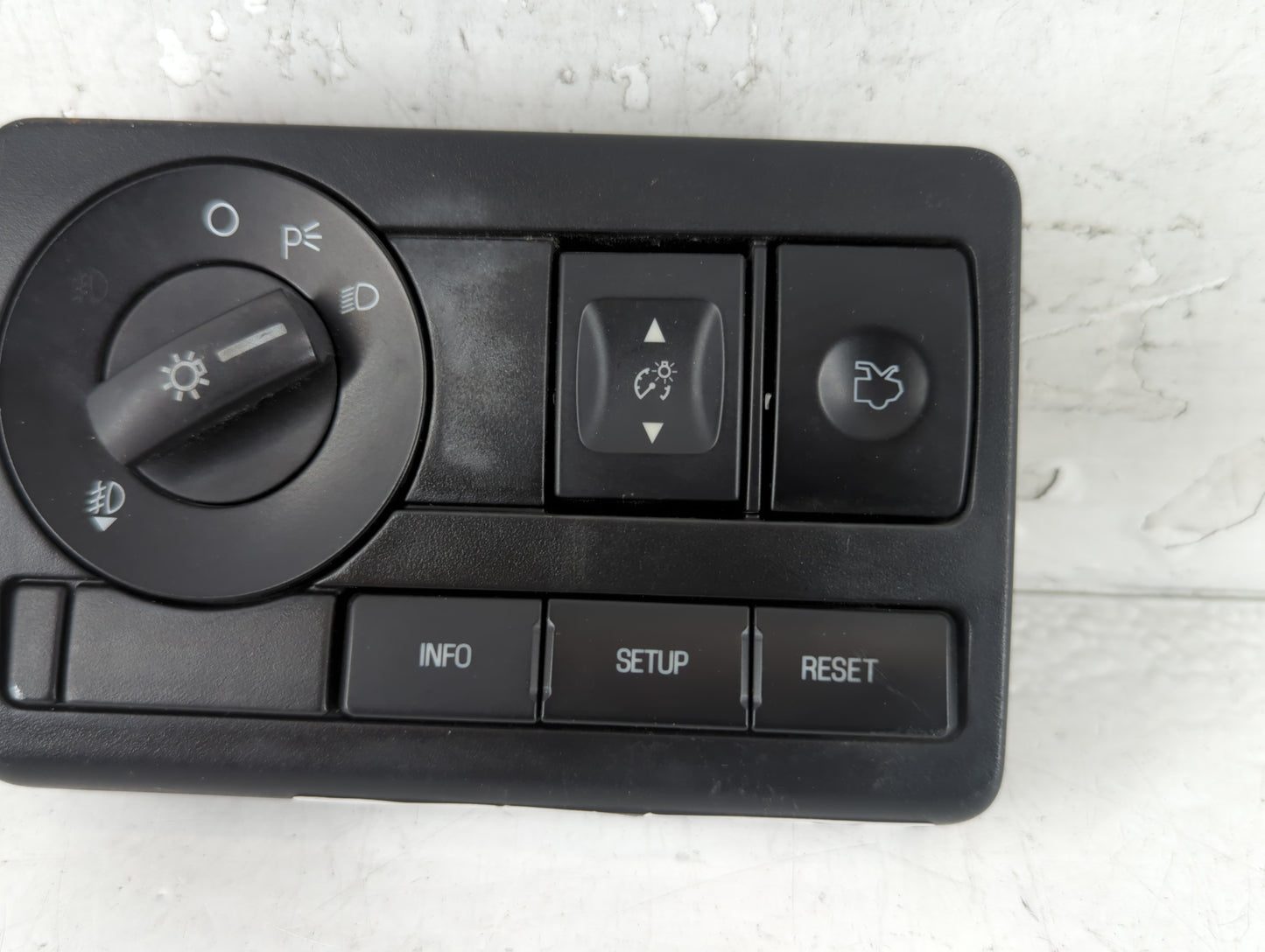 2010 Ford Mustang Headlight Lamp Control Switch - Oemusedautoparts1.com