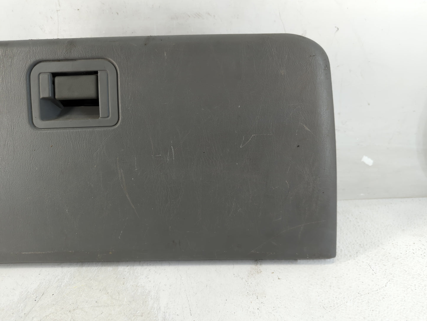 2006 Ford F-250 Super Duty Passenger Glove Box Door Storage Compartment