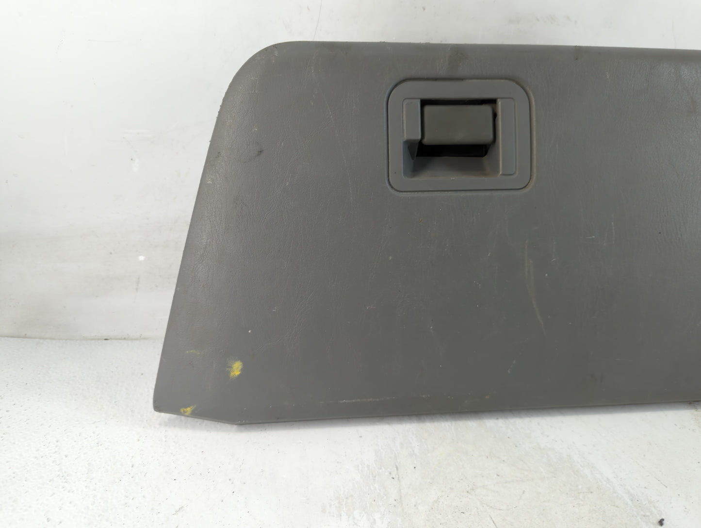 2006 Ford F-250 Super Duty Passenger Glove Box Door Storage Compartment