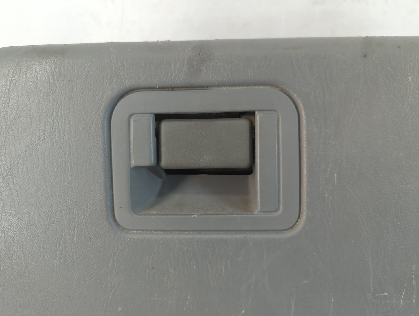 2006 Ford F-250 Super Duty Passenger Glove Box Door Storage Compartment