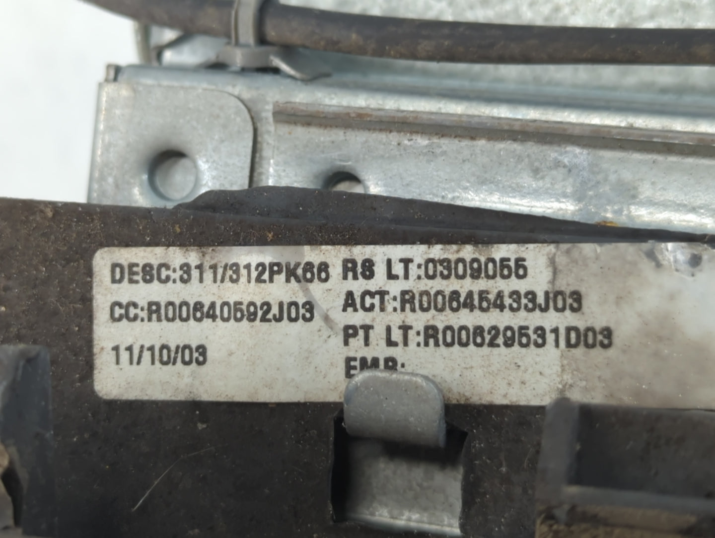 2002-2004 Nissan Xterra Air Bag Passenger Right Dashboard OEM Fits Fits 2002 2003 2004 OEM Used Auto Parts - Oemusedautoparts1.com