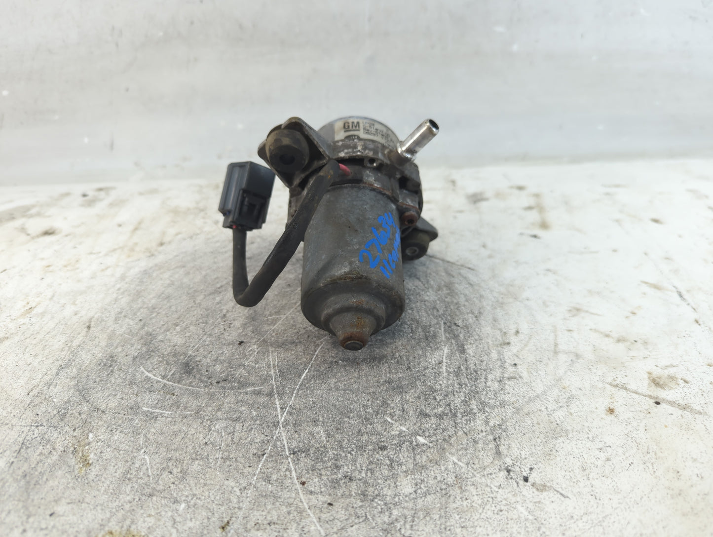 2010-2015 Chevrolet Camaro Central Vaccum Lock Pump 93394-00|20804130 - Oemusedautoparts1.com