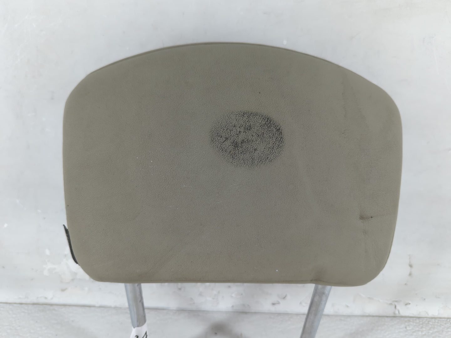 2004-2005 Infiniti Fx35 Headrest Head Rest Front Driver Passenger Seat Fits Fits 2004 2005 OEM Used Auto Parts - Oemusedautoparts1.com
