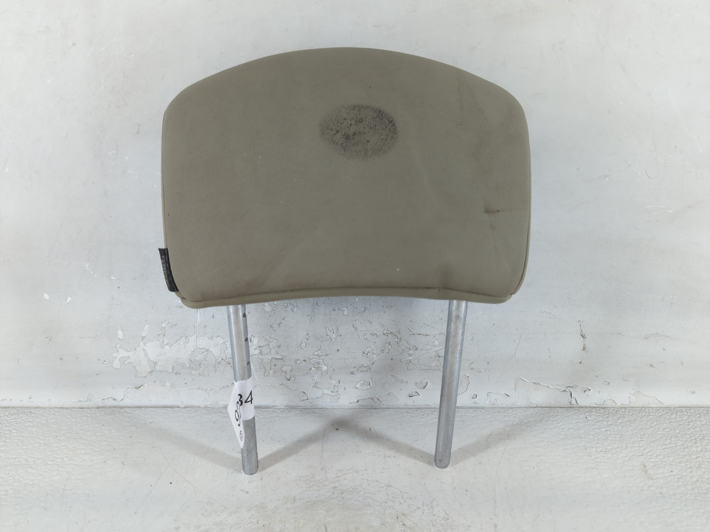 2004-2005 Infiniti Fx35 Headrest Head Rest Front Driver Passenger Seat Fits Fits 2004 2005 OEM Used Auto Parts - Oemusedautoparts1.com