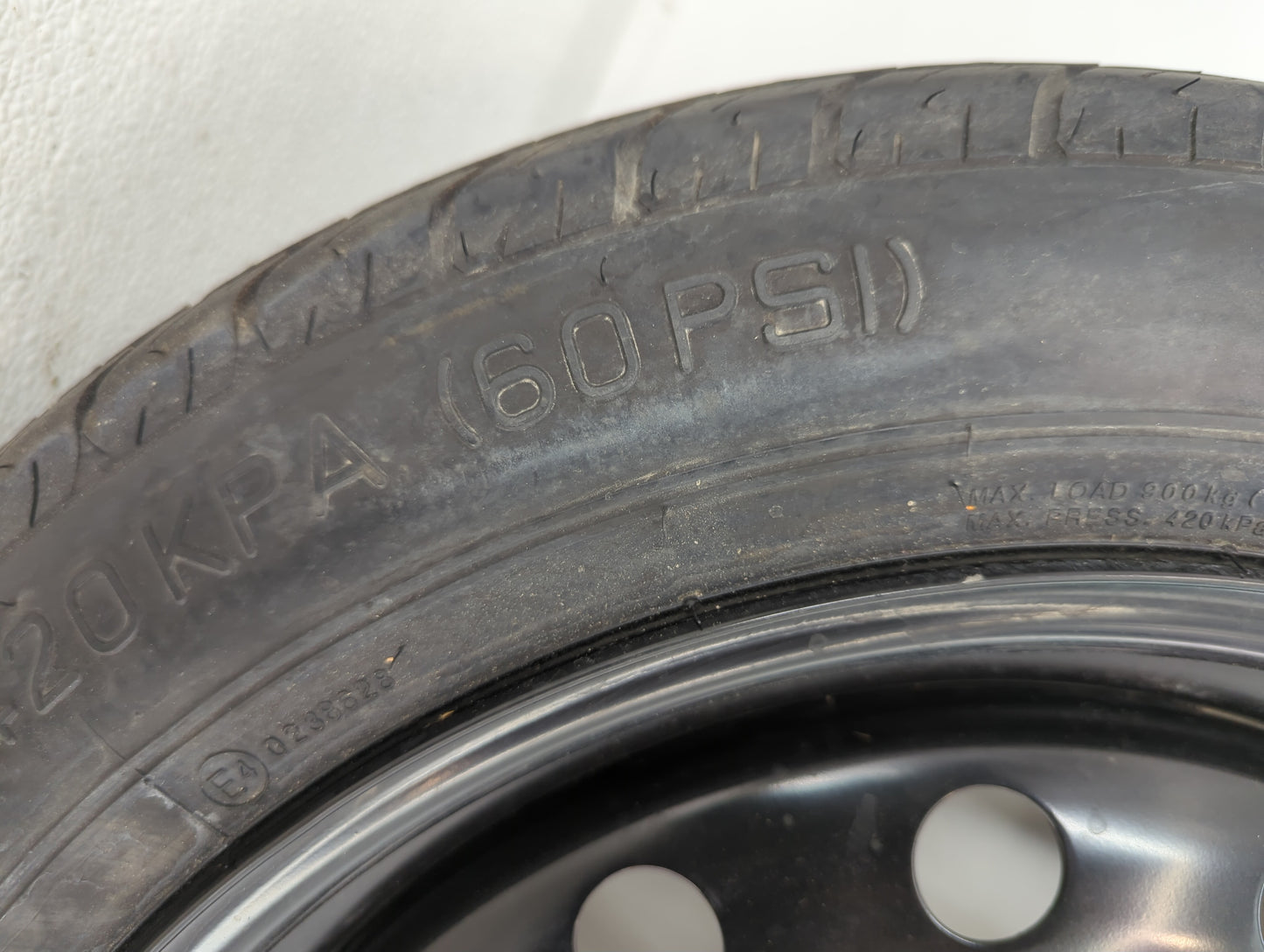 2009-2016 Hyundai Genesis Spare Donut Tire Wheel Rim Oem