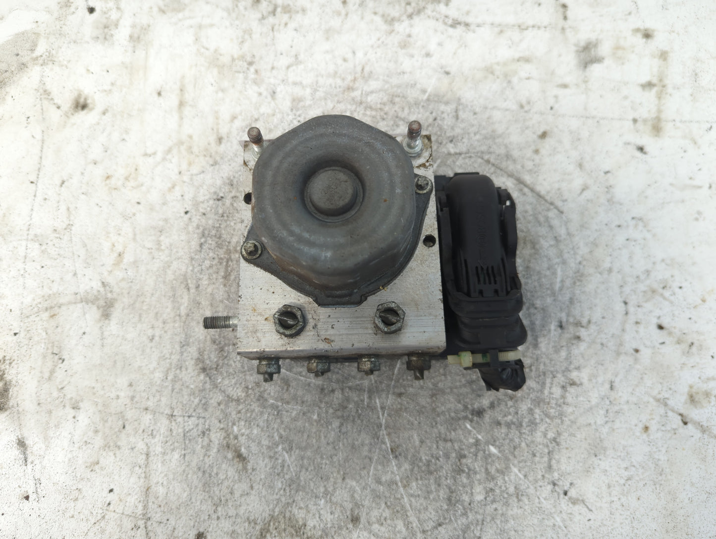 2015 Mitsubishi Mirage ABS Pump Control Module Replacement P/N:46708117 141029/1/2310 Fits OEM Used Auto Parts - Oemusedautoparts1.com