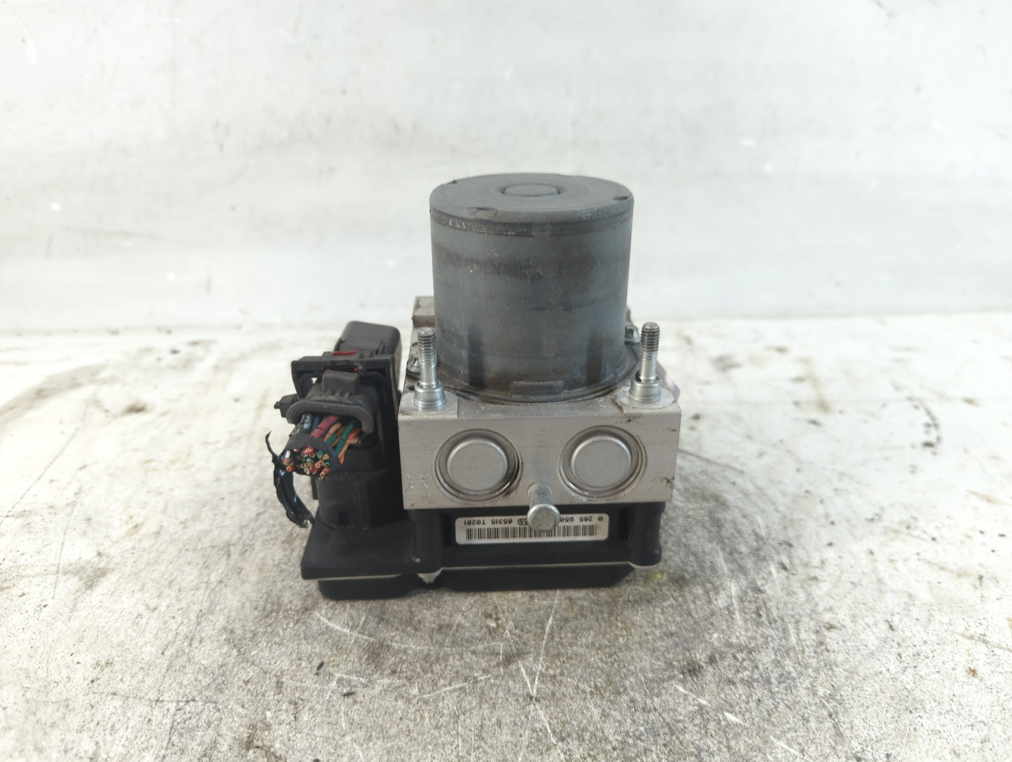 2011 Chevrolet Traverse ABS Pump Control Module Replacement Fits OEM Used Auto Parts - Oemusedautoparts1.com