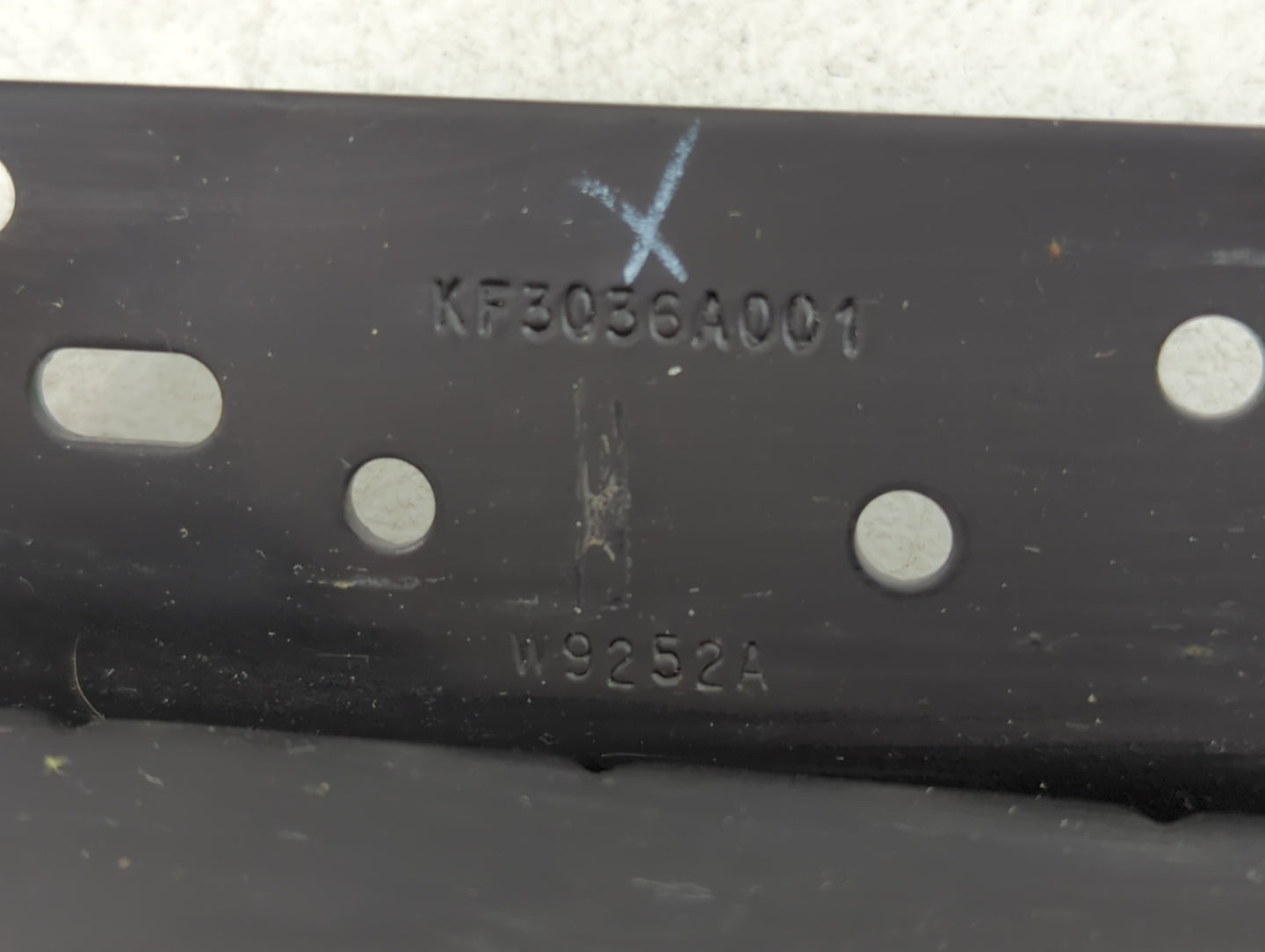 2008-2012 Ford Escape Center Console Armrest Cover Lid P/N:KF3036A001 Fits Fits 2008 2009 2010 2011 2012 OEM Used Auto Parts - Oemusedautoparts1.com