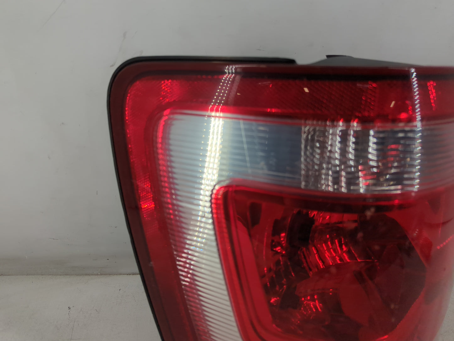 2008-2012 Ford Escape Tail Light Assembly Driver Left OEM P/N:9L84-13B505-A Fits Fits 2008 2009 2010 2011 2012 OEM Used Auto Parts - Oemusedautoparts1.com