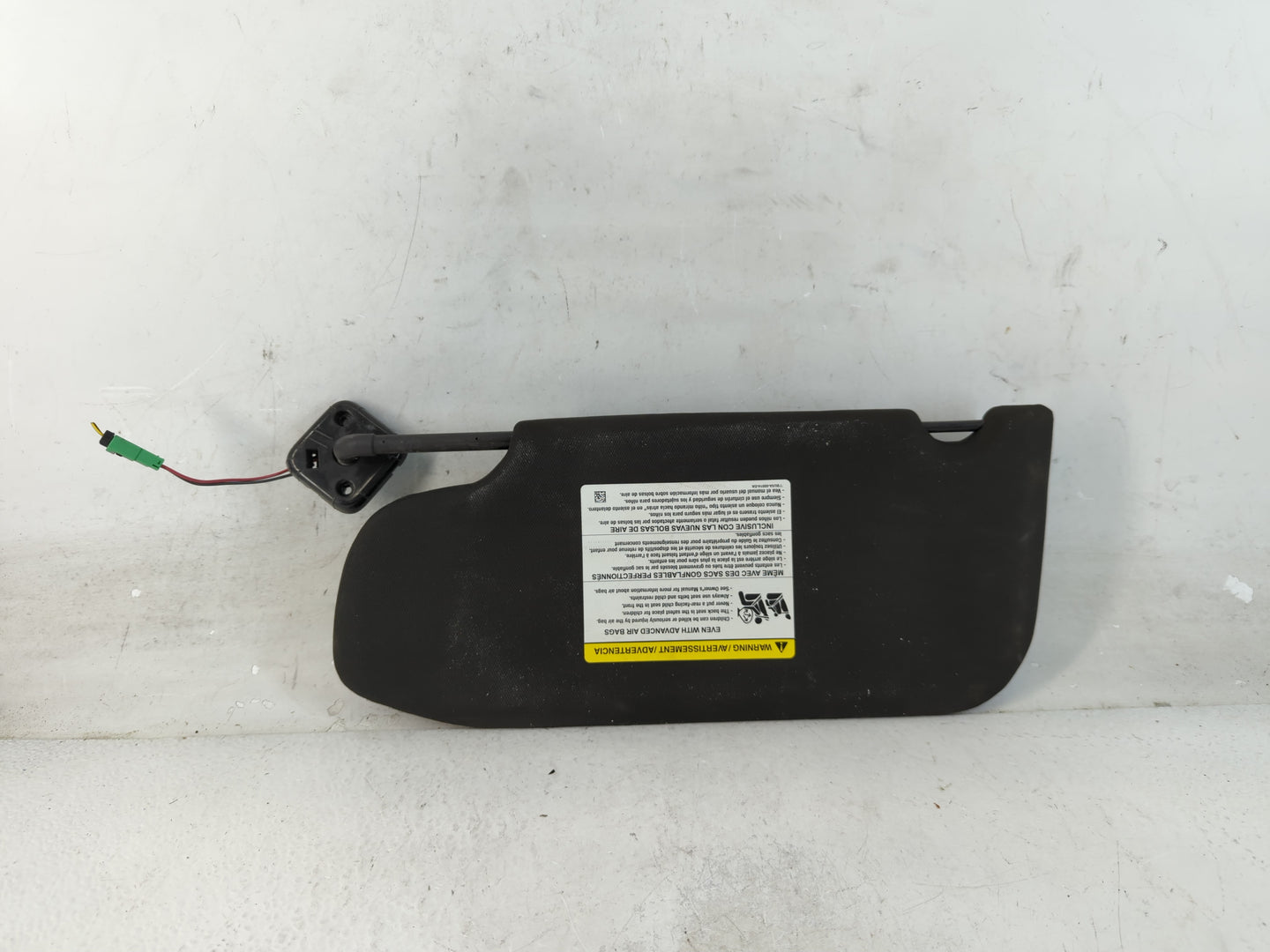 2013-2019 Ford Taurus Sun Visor Shade Replacement Passenger Right Mirror Fits OEM Used Auto Parts - Oemusedautoparts1.com