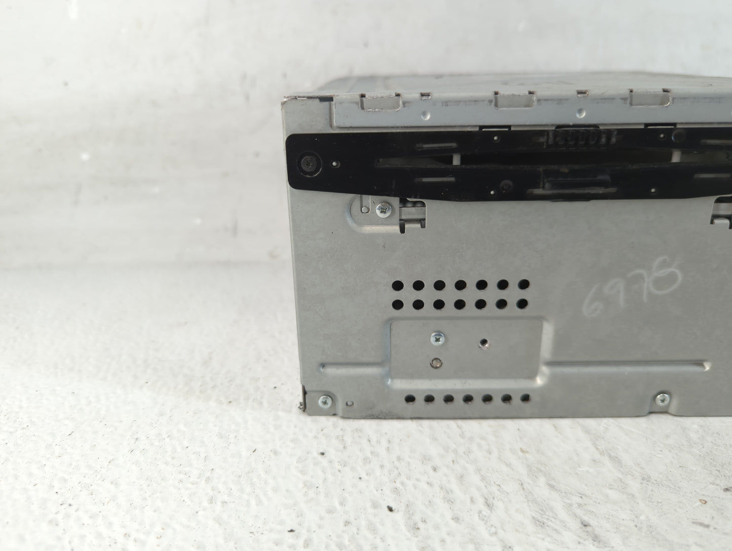 2012 Ford Fusion Radio AM FM Cd Player Receiver Replacement P/N:BE5T-19C157-AB Fits OEM Used Auto Parts - Oemusedautoparts1.com