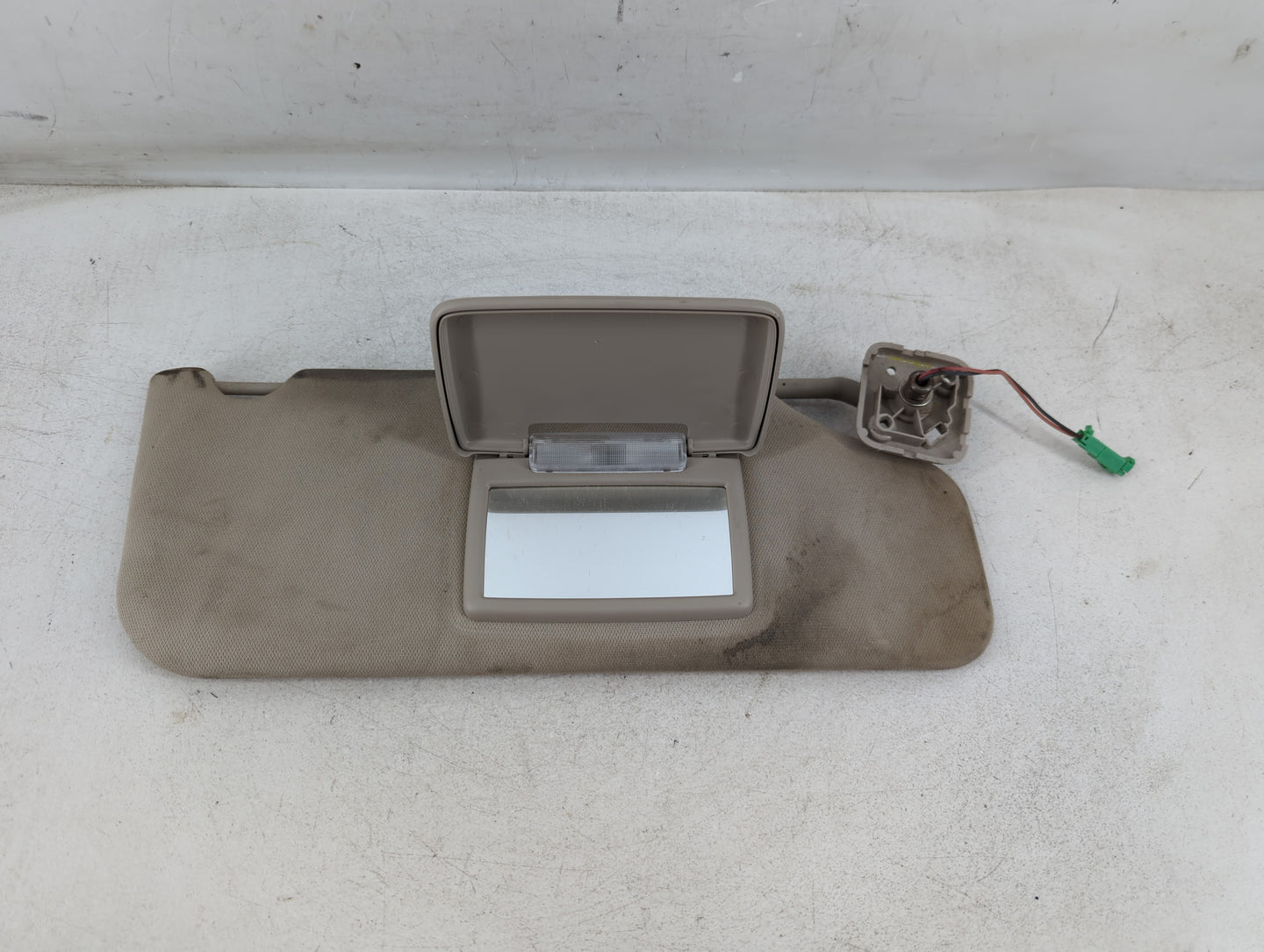 2011-2014 Ford Edge Sun Visor Shade Replacement Passenger Right Mirror Fits Fits 2011 2012 2013 2014 OEM Used Auto Parts - Oemusedautoparts1.com