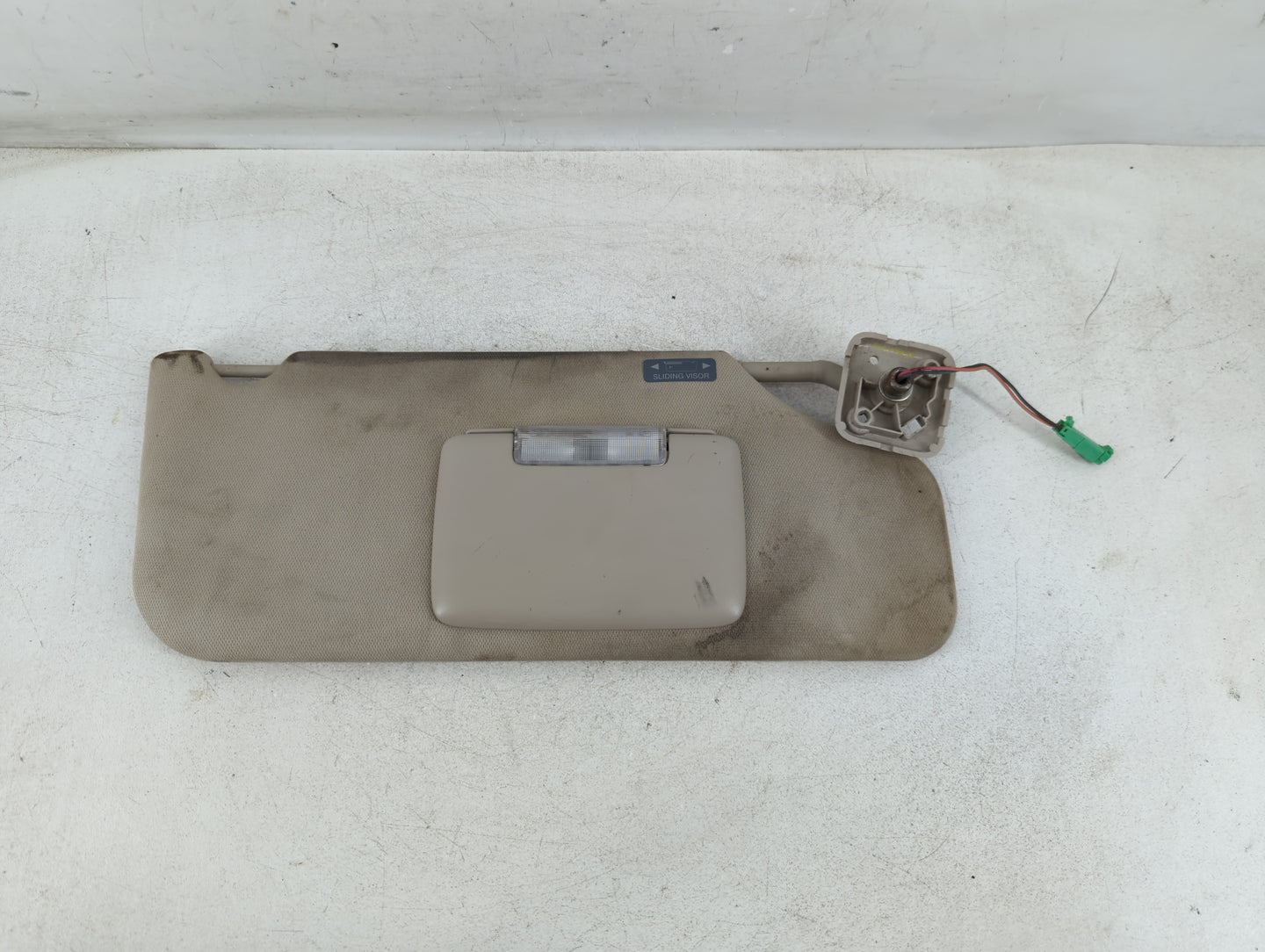 2011-2014 Ford Edge Sun Visor Shade Replacement Passenger Right Mirror Fits Fits 2011 2012 2013 2014 OEM Used Auto Parts - Oemusedautoparts1.com