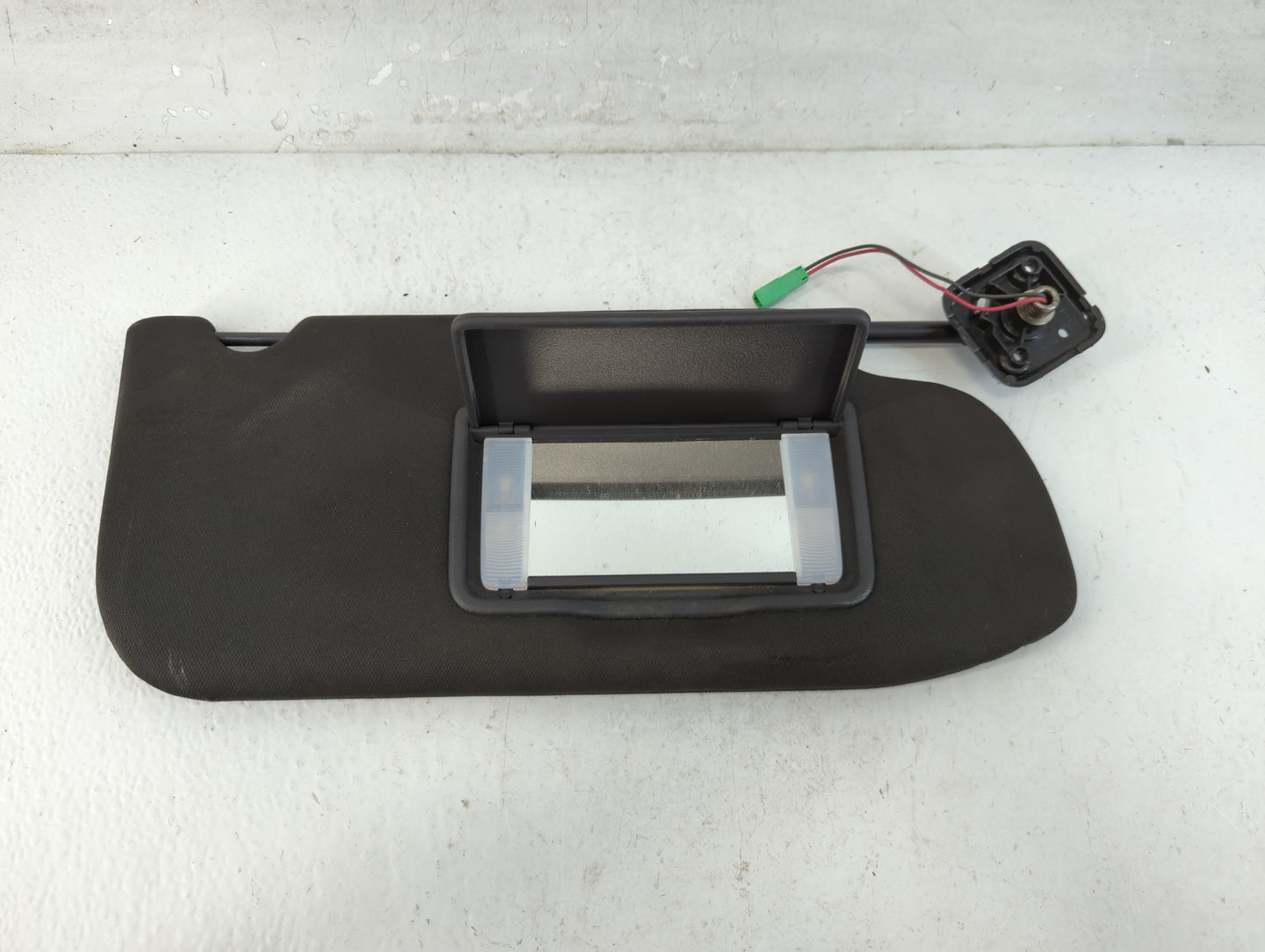 2013-2019 Ford Taurus Sun Visor Shade Replacement Passenger Right Mirror Fits OEM Used Auto Parts - Oemusedautoparts1.com