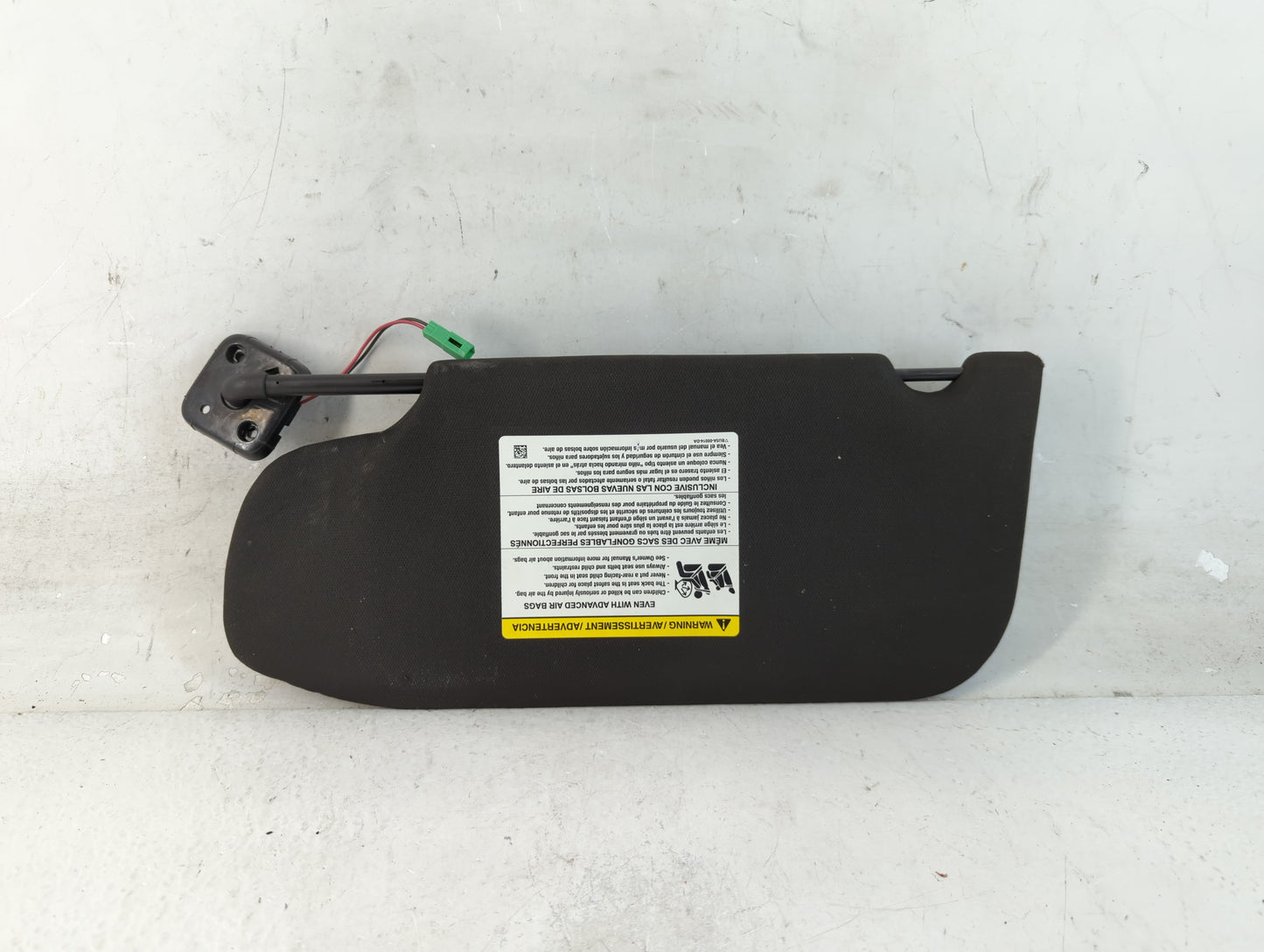 2013-2019 Ford Taurus Sun Visor Shade Replacement Passenger Right Mirror Fits OEM Used Auto Parts - Oemusedautoparts1.com