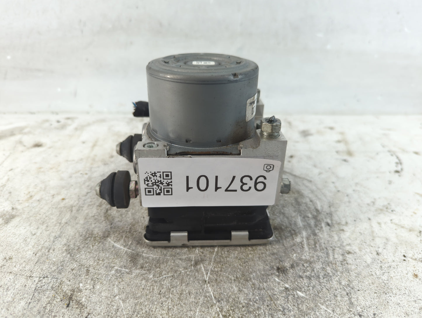 2018 Subaru Xv Crosstrek ABS Pump Control Module Replacement P/N:27536FL060 Fits OEM Used Auto Parts - Oemusedautoparts1.com