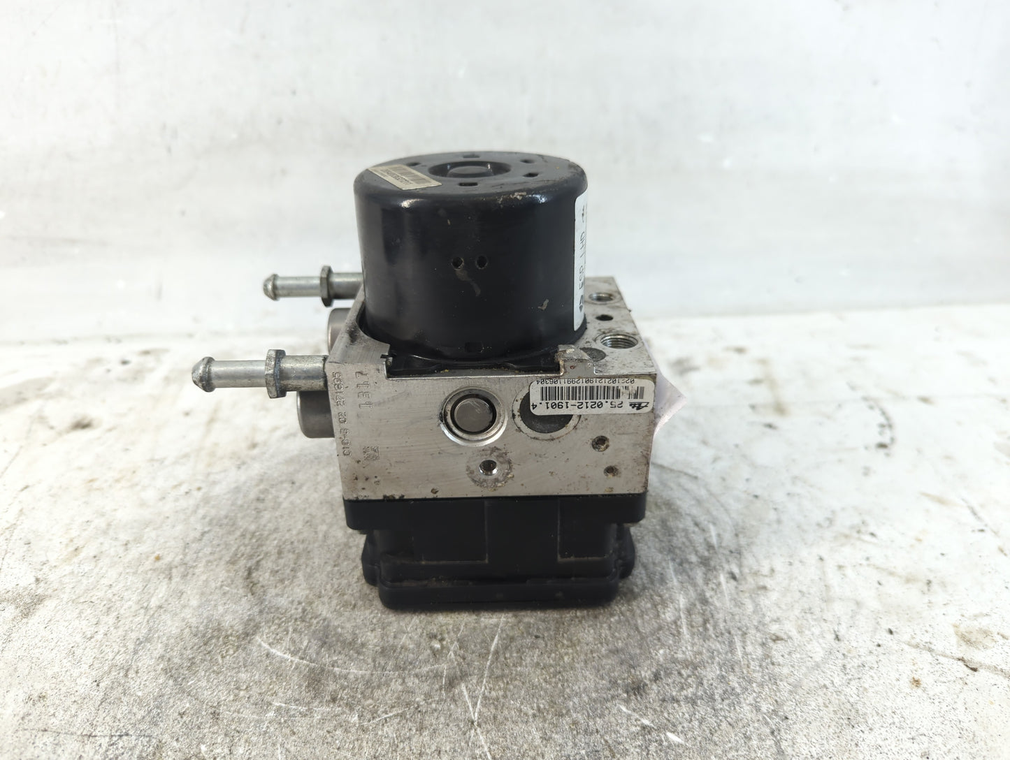 2013 Dodge Journey ABS Pump Control Module Replacement P/N:P68158539AB Fits OEM Used Auto Parts