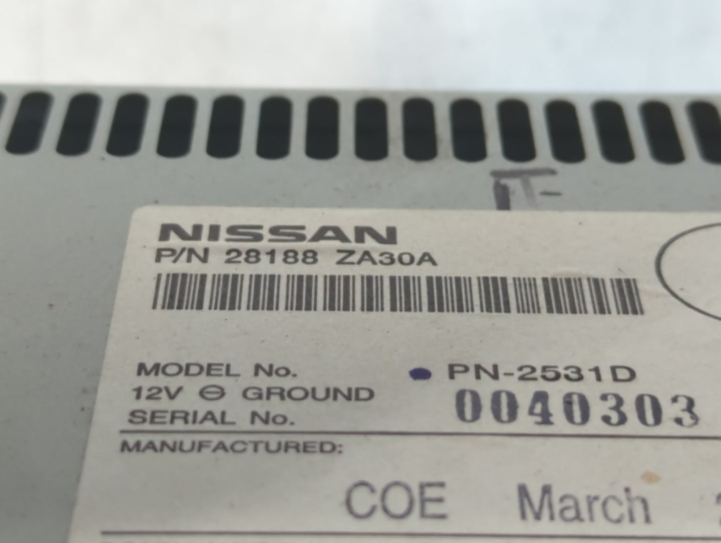 2005 Nissan Maxima Radio AM FM Cd Player Receiver Replacement P/N:28188 ZA30A Fits OEM Used Auto Parts - Oemusedautoparts1.com