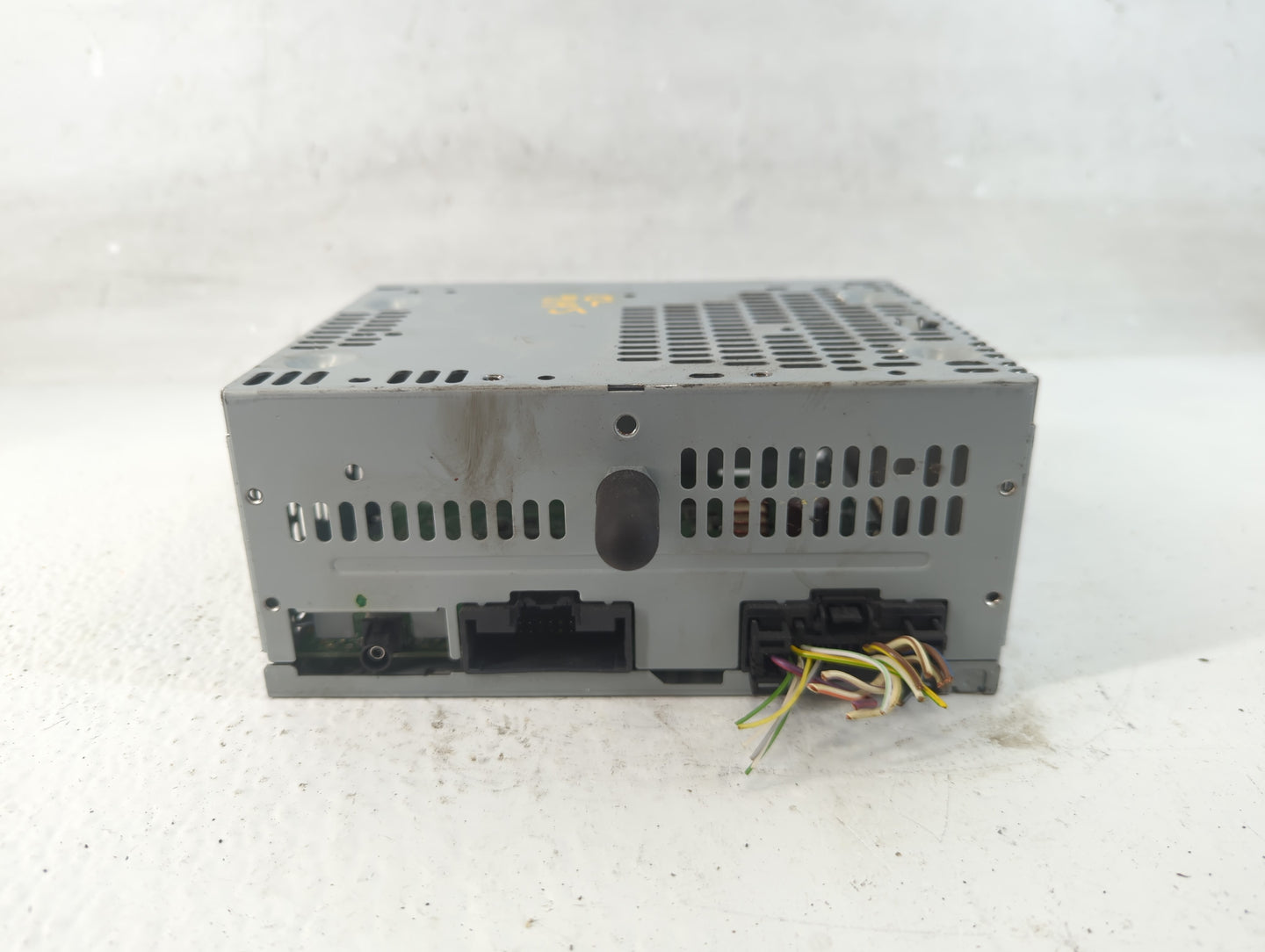 2023 Ford Mustang Radio AM FM Cd Player Receiver Replacement P/N:LR3T-18D832-DG Fits OEM Used Auto Parts - Oemusedautoparts1.com