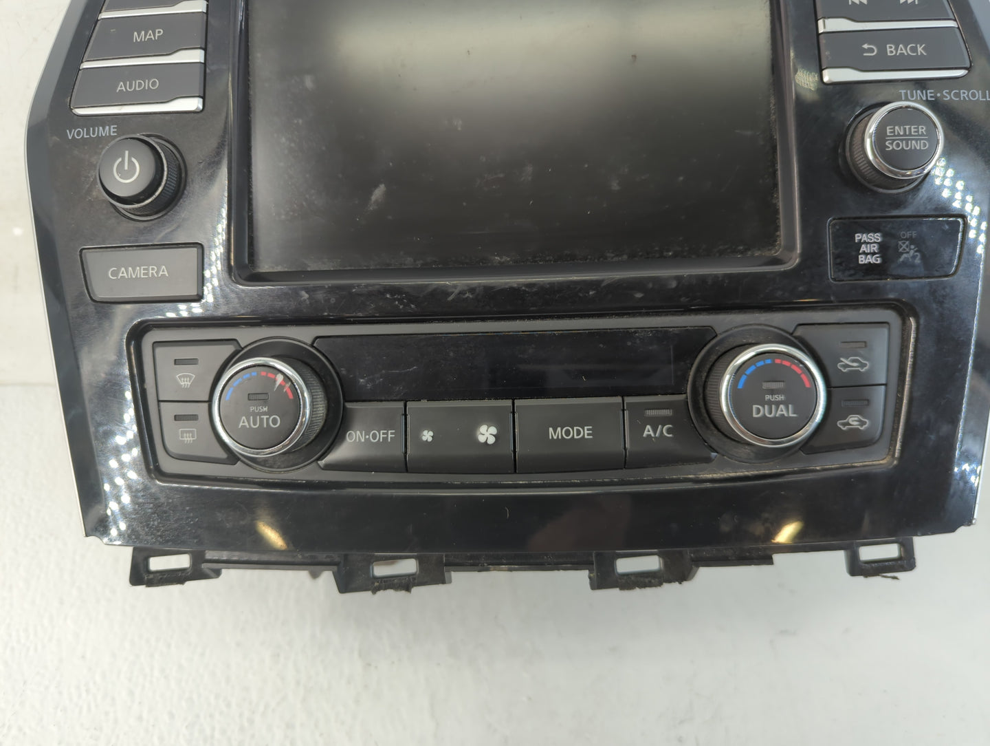 2019 Nissan Maxima Radio AM FM Cd Player Receiver Replacement P/N:259159DJ0B Fits OEM Used Auto Parts - Oemusedautoparts1.com