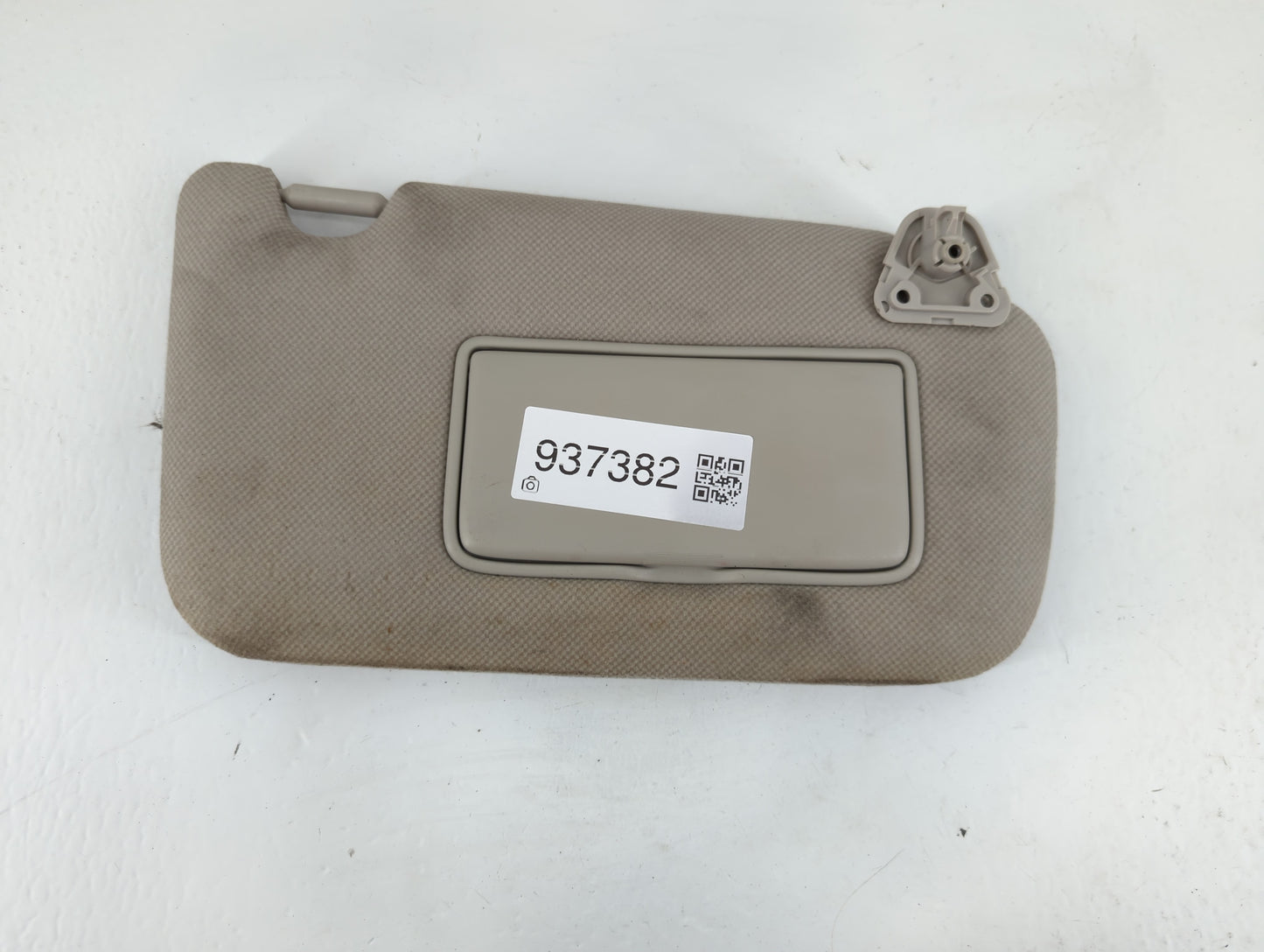 2017 Hyundai Elantra Sun Visor Shade Replacement Driver Left Mirror Fits OEM Used Auto Parts - Oemusedautoparts1.com