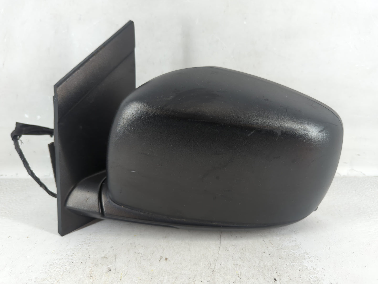 2008-2010 Dodge Grand Caravan Driver Left Side View Manual Door Mirror - Oemusedautoparts1.com