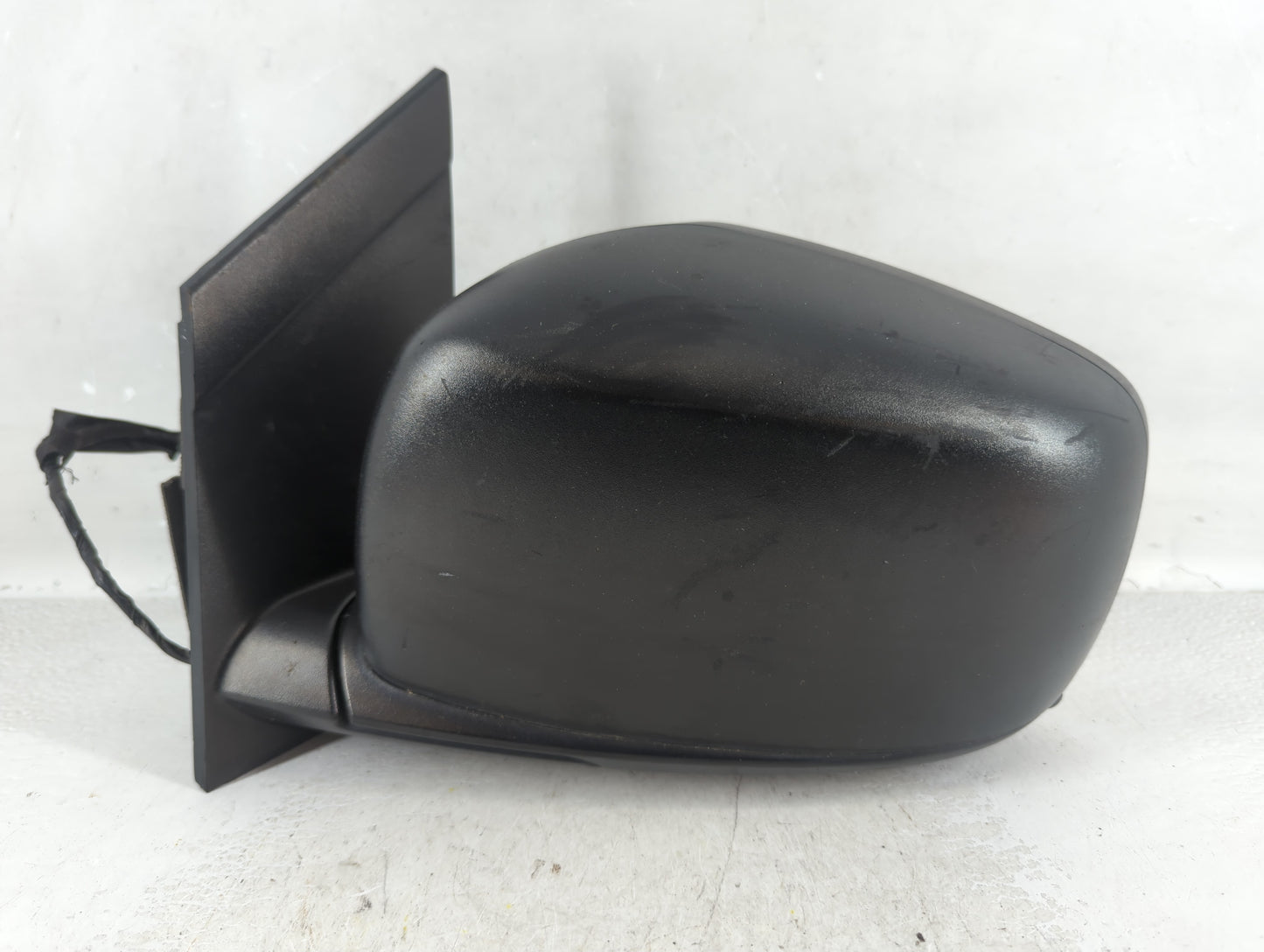 2008-2010 Dodge Grand Caravan Driver Left Side View Manual Door Mirror - Oemusedautoparts1.com