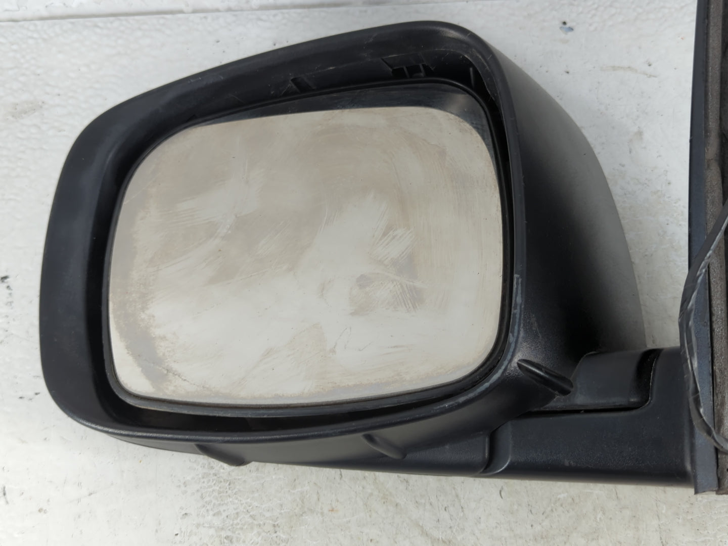 2008 Chrysler Town & Country Passenger Right Side View Manual Door Mirror - Oemusedautoparts1.com