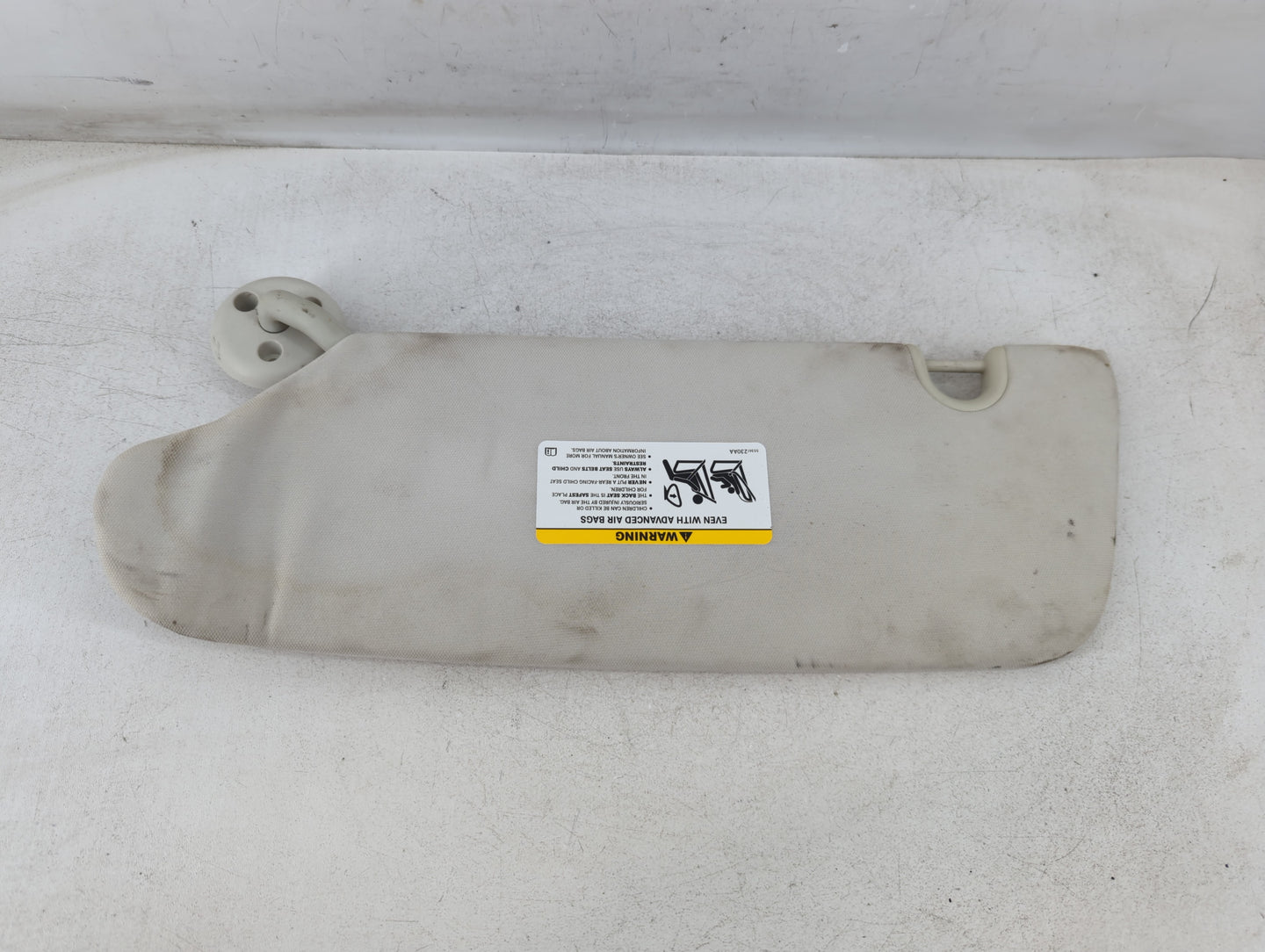 2008-2010 Chrysler Town & Country Sun Visor Shade Replacement Passenger Right Mirror Fits Fits 2008 2009 2010 OEM Used Auto Parts - Oemusedautoparts1.com