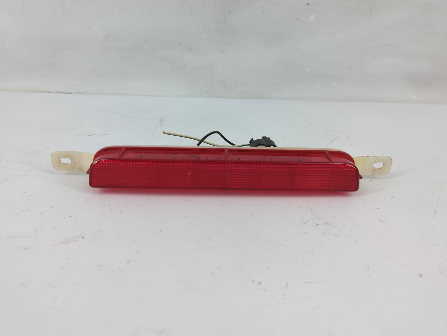 2014 Chrysler Town & Country Third Brake Light Tail Light Fits OEM Used Auto Parts - Oemusedautoparts1.com
