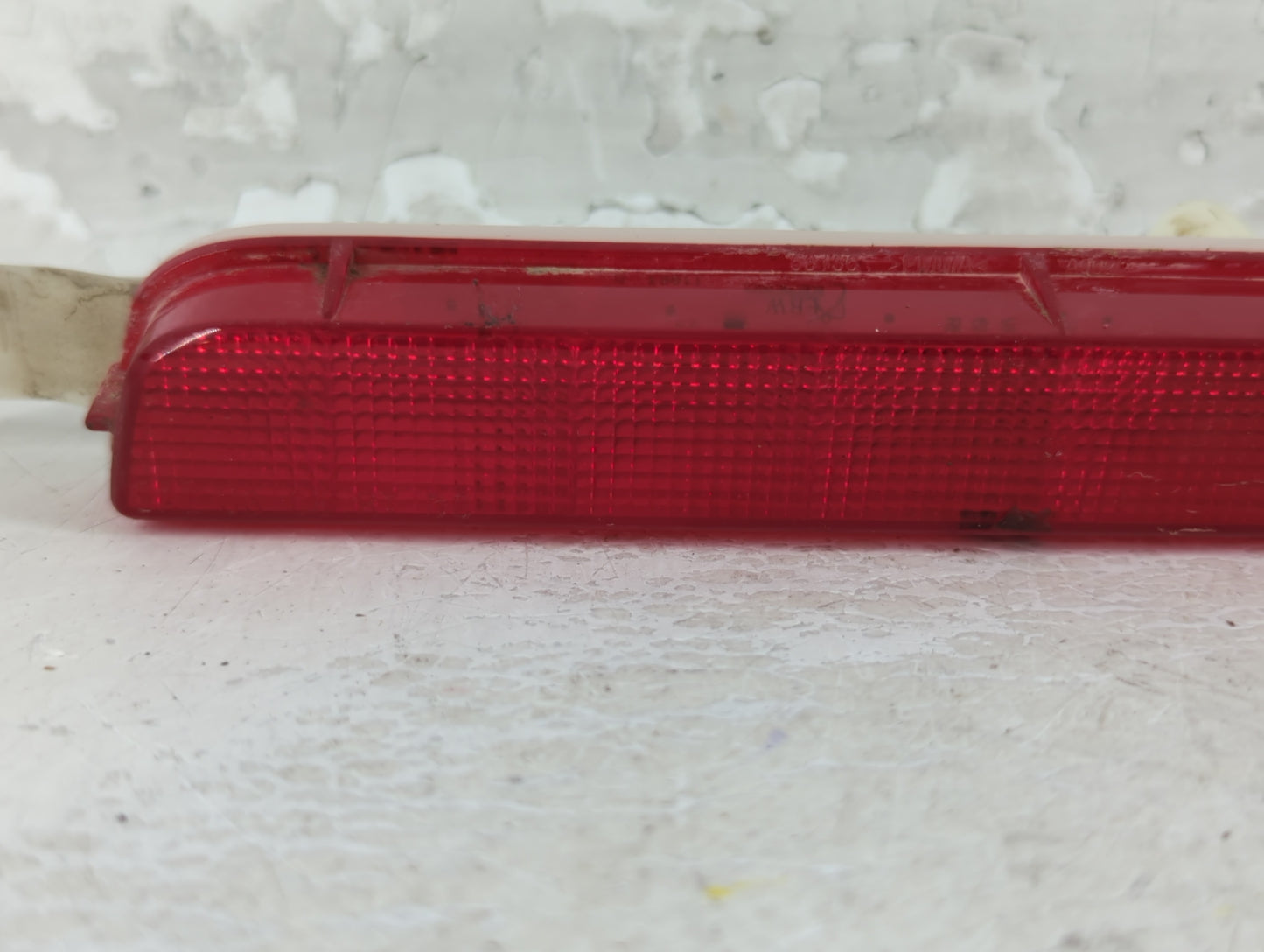 2008 Chrysler Town & Country Third Brake Light Tail Light Fits OEM Used Auto Parts - Oemusedautoparts1.com