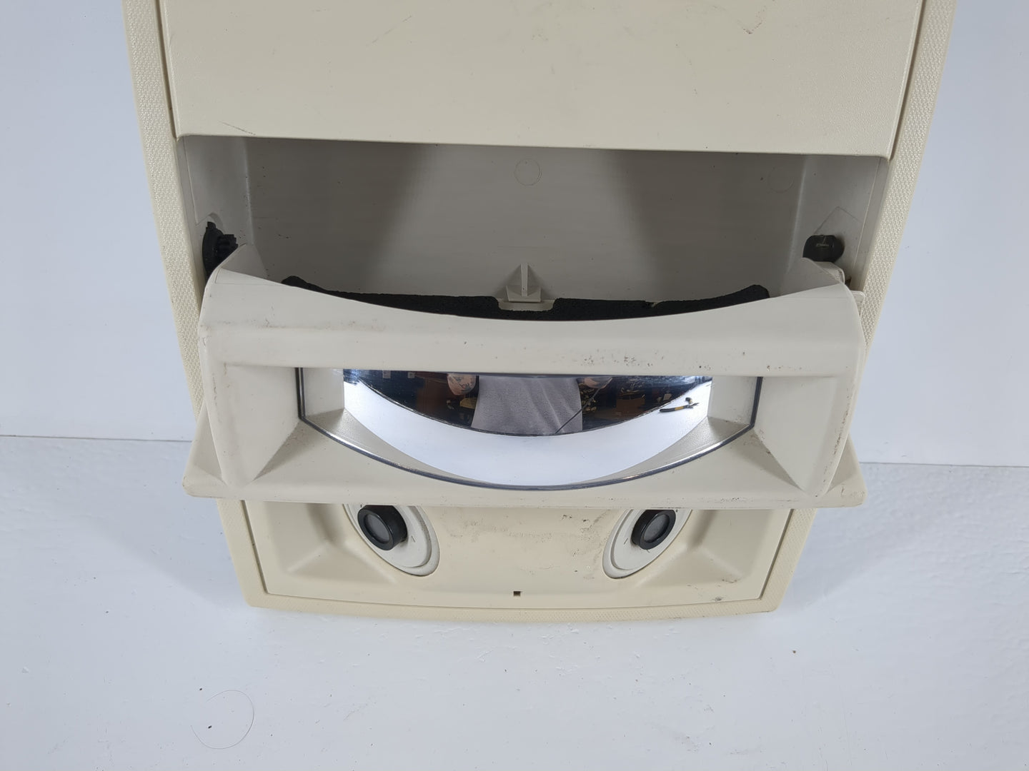 2008 Chrysler Town & Country Overhead Roof Console Interior Dome Light - Oemusedautoparts1.com