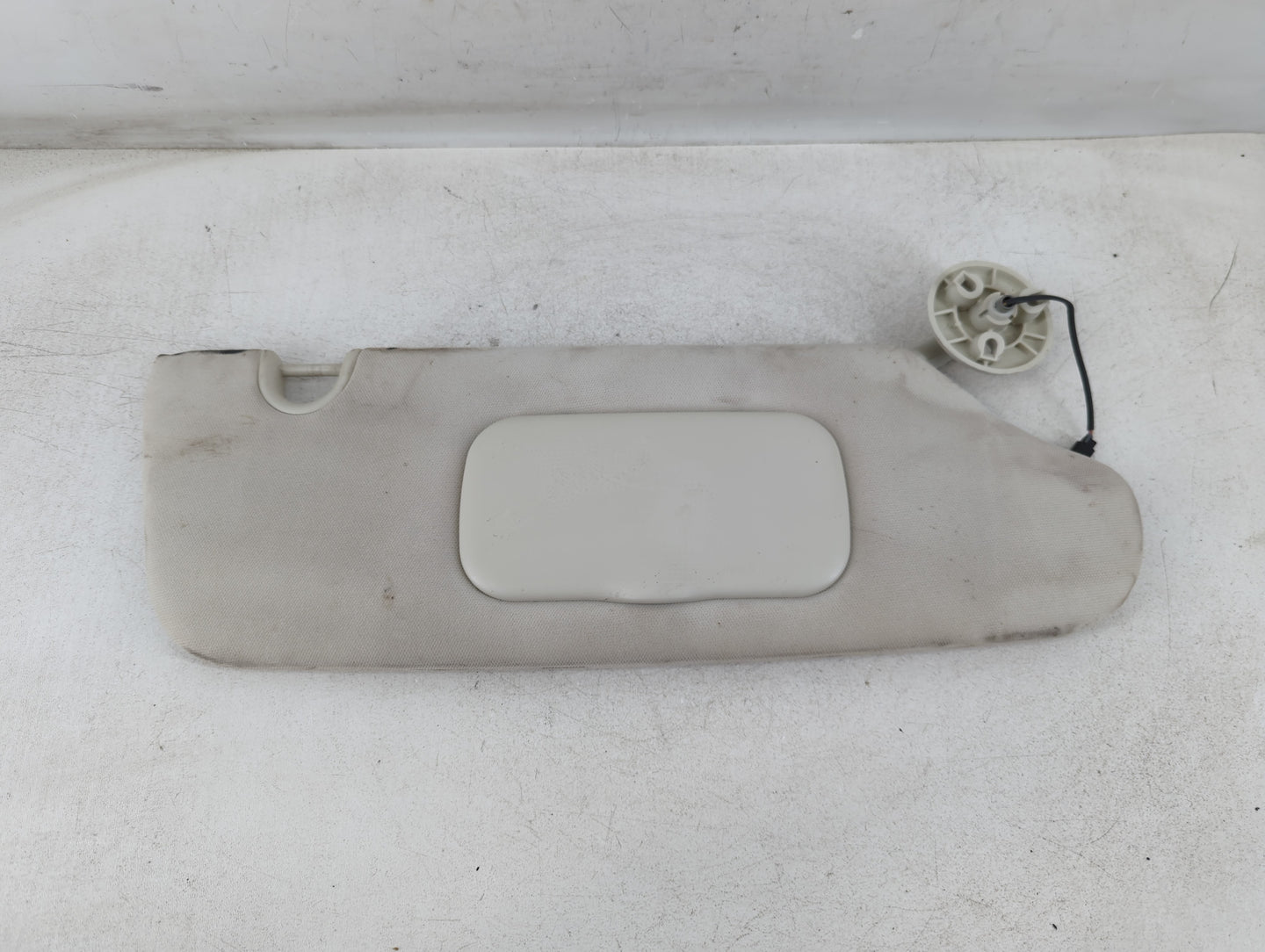 2008-2010 Chrysler Town & Country Sun Visor Shade Replacement Passenger Right Mirror Fits Fits 2008 2009 2010 OEM Used Auto Parts - Oemusedautoparts1.com