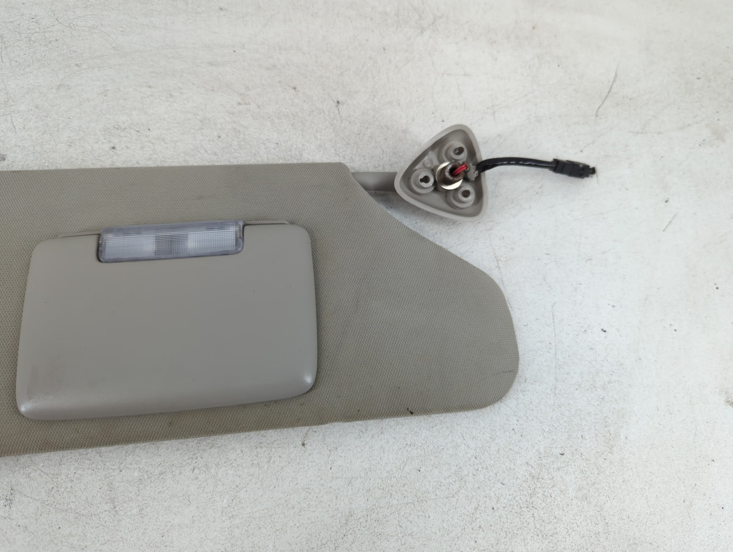 2005-2007 Chrysler 300 Sun Visor Shade Replacement Passenger Right Mirror Fits Fits 2005 2006 2007 OEM Used Auto Parts