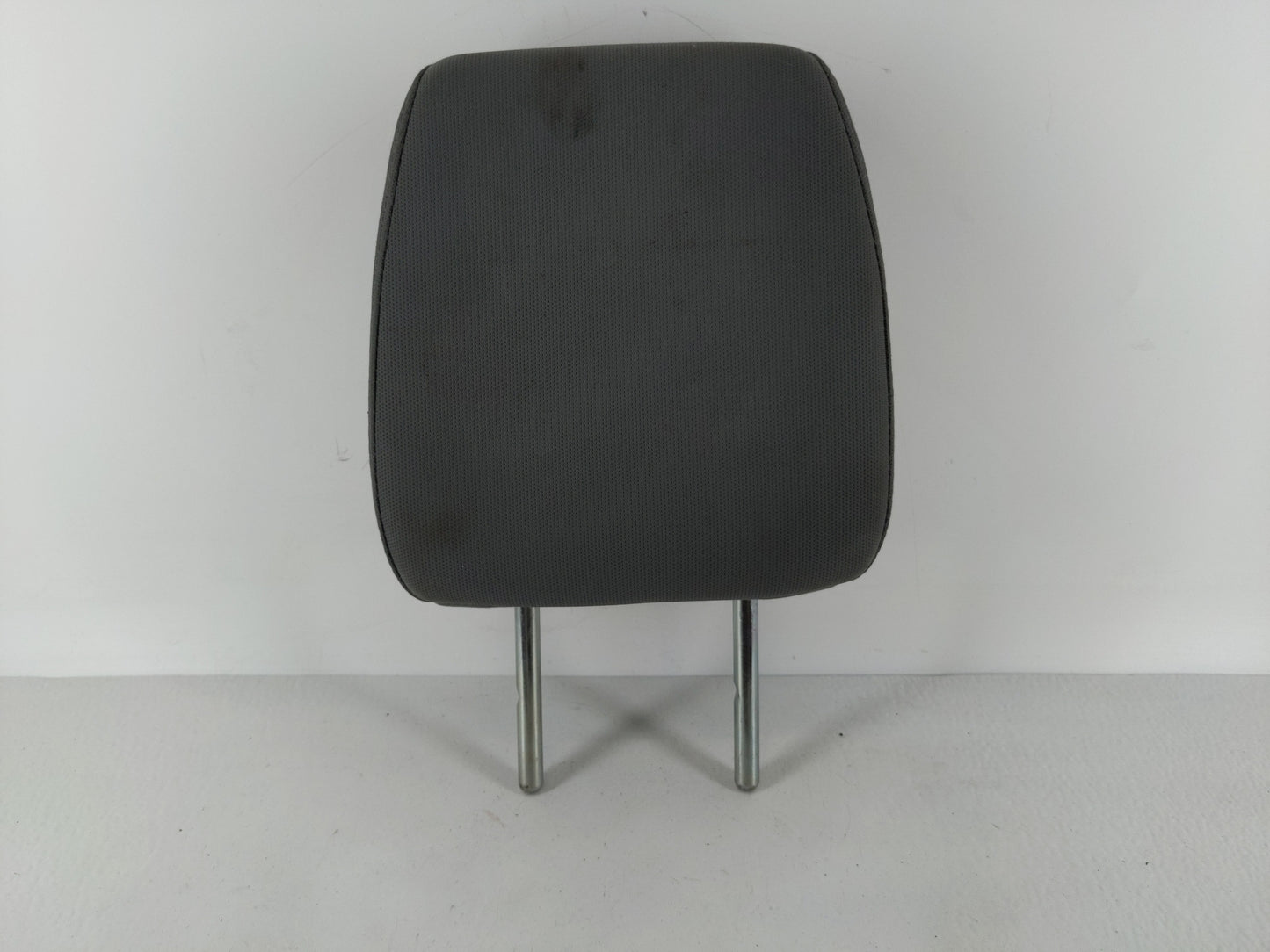 2012 Ford F-350 Super Duty Headrest Head Rest Rear Seat Fits OEM Used Auto Parts - Oemusedautoparts1.com