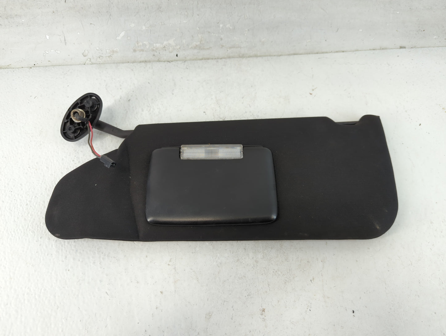 2011-2014 Chrysler 200 Sun Visor Shade Replacement Driver Left Mirror Fits Fits 2011 2012 2013 2014 OEM Used Auto Parts - Oemusedautoparts1.com