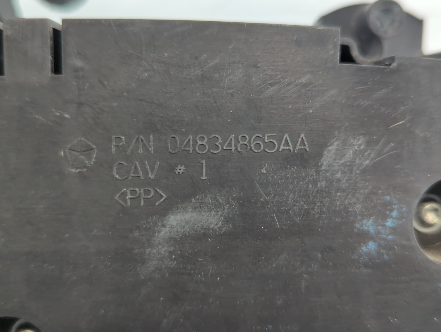 2006 Dodge Dakota Instrument Cluster Speedometer Gauges P/N:04834865AA Fits OEM Used Auto Parts