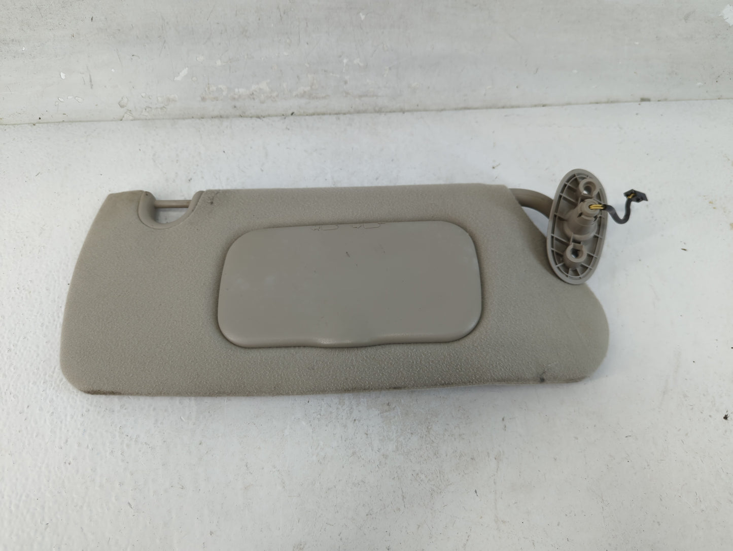 2006-2009 Dodge Durango Sun Visor Shade Replacement Driver Left Mirror Fits Fits 2006 2007 2008 2009 OEM Used Auto Parts