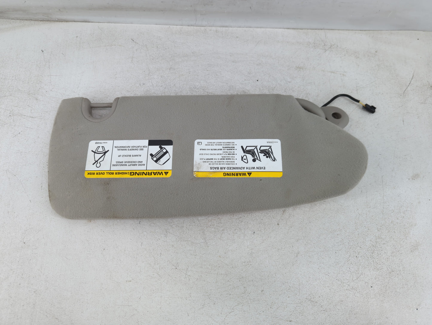 2006-2009 Dodge Durango Sun Visor Shade Replacement Passenger Right Mirror Fits Fits 2006 2007 2008 2009 OEM Used Auto Parts