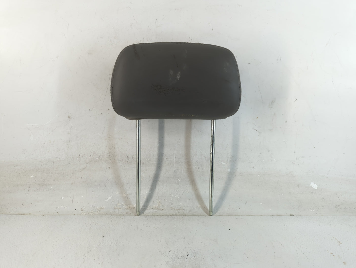 2006 Dodge Durango Headrest Head Rest Rear Seat Fits OEM Used Auto Parts - Oemusedautoparts1.com