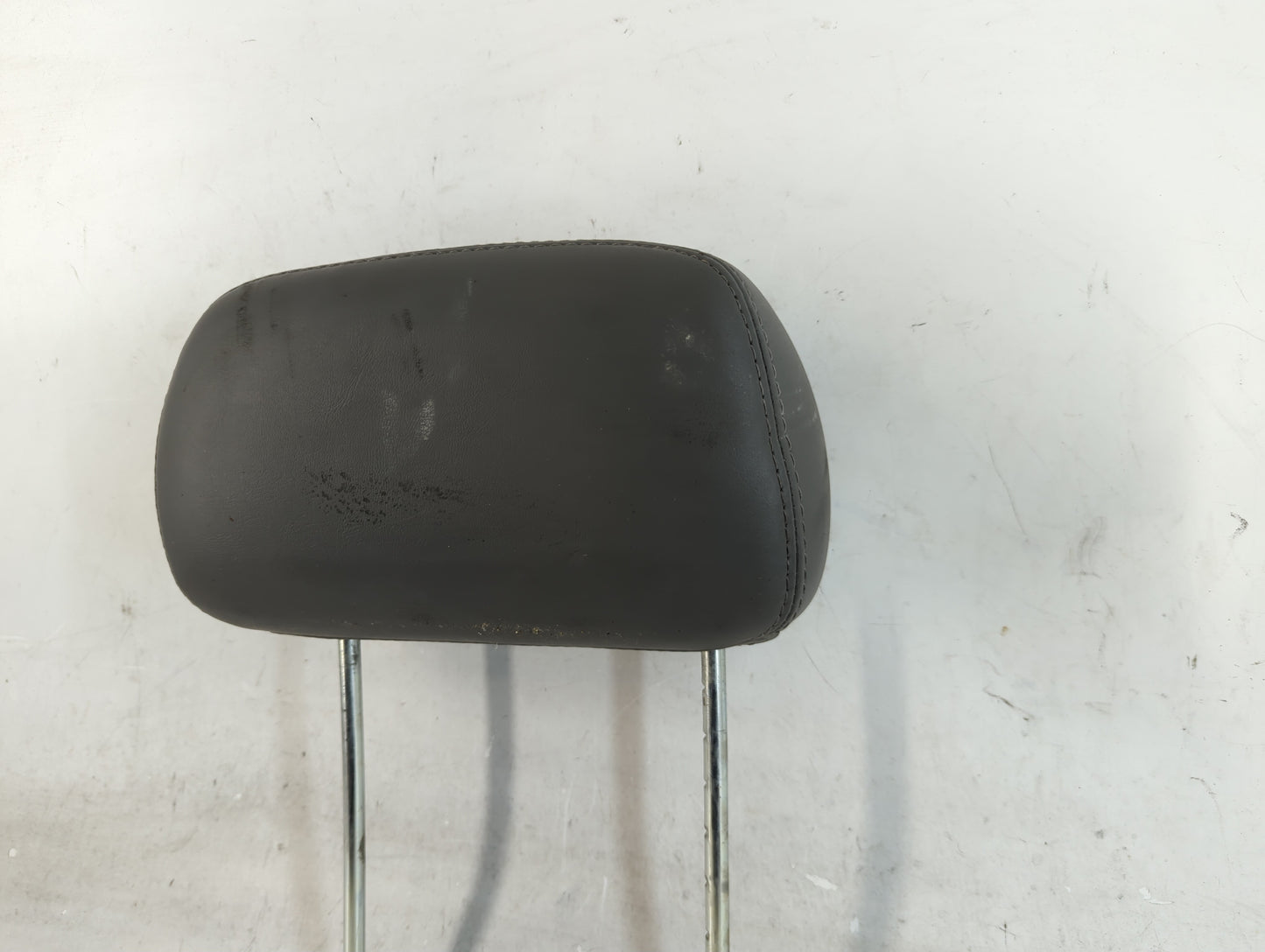 2006 Dodge Durango Headrest Head Rest Rear Seat Fits OEM Used Auto Parts - Oemusedautoparts1.com