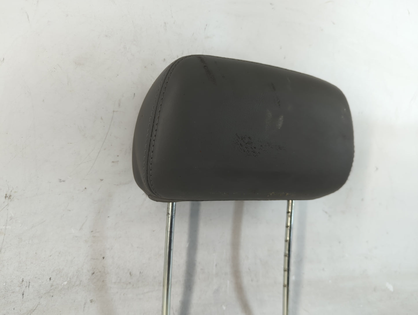 2006 Dodge Durango Headrest Head Rest Rear Seat Fits OEM Used Auto Parts - Oemusedautoparts1.com