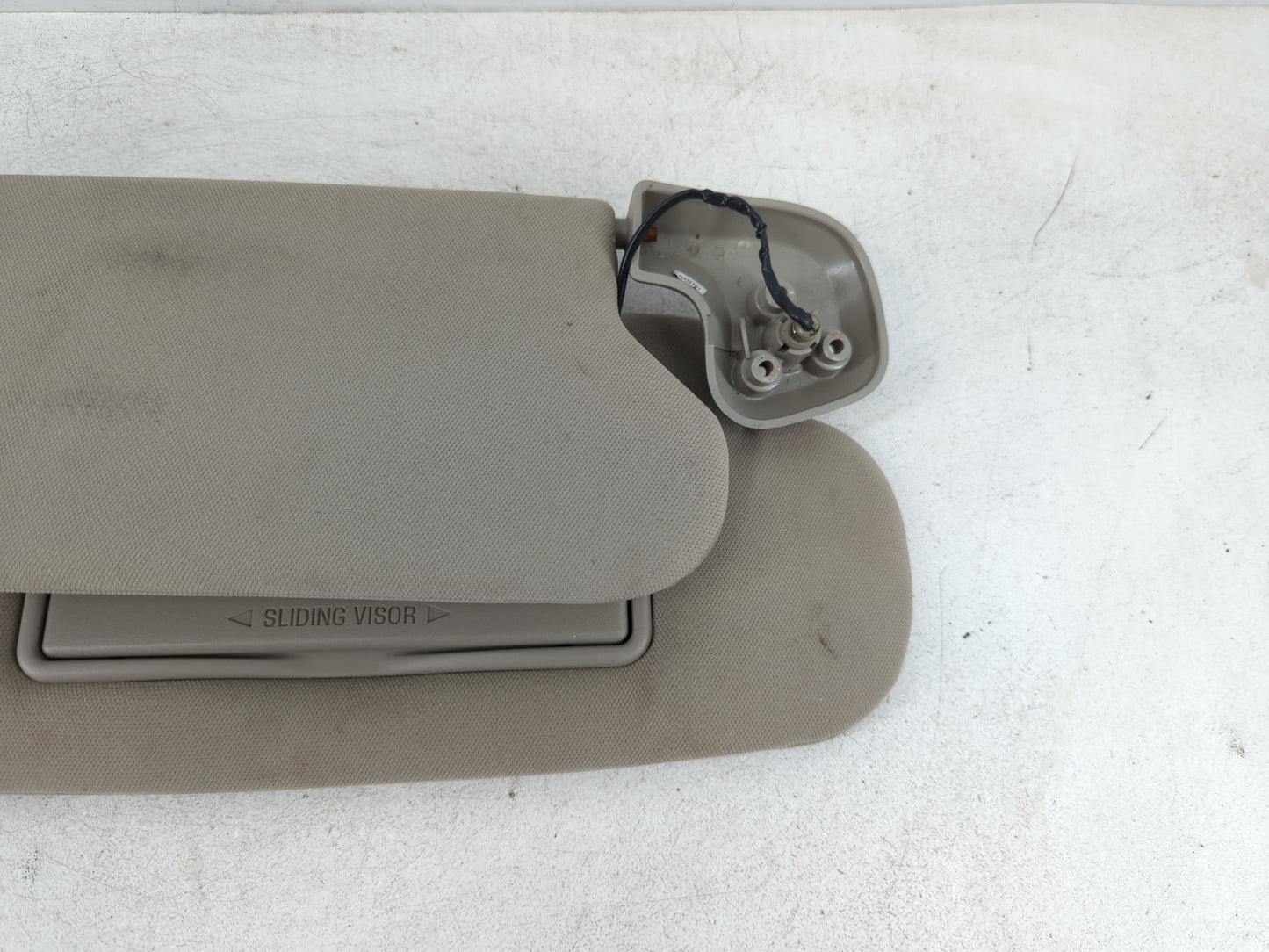 2010 Lincoln Navigator Sun Visor Shade Replacement Passenger Right Mirror Fits OEM Used Auto Parts