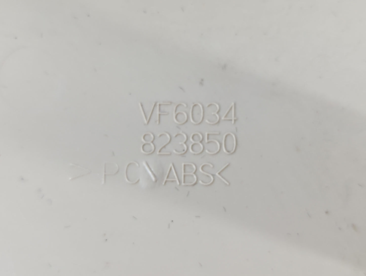 2002-2005 Mercury Mountaineer Overhead Roof Console Interior Dome Light