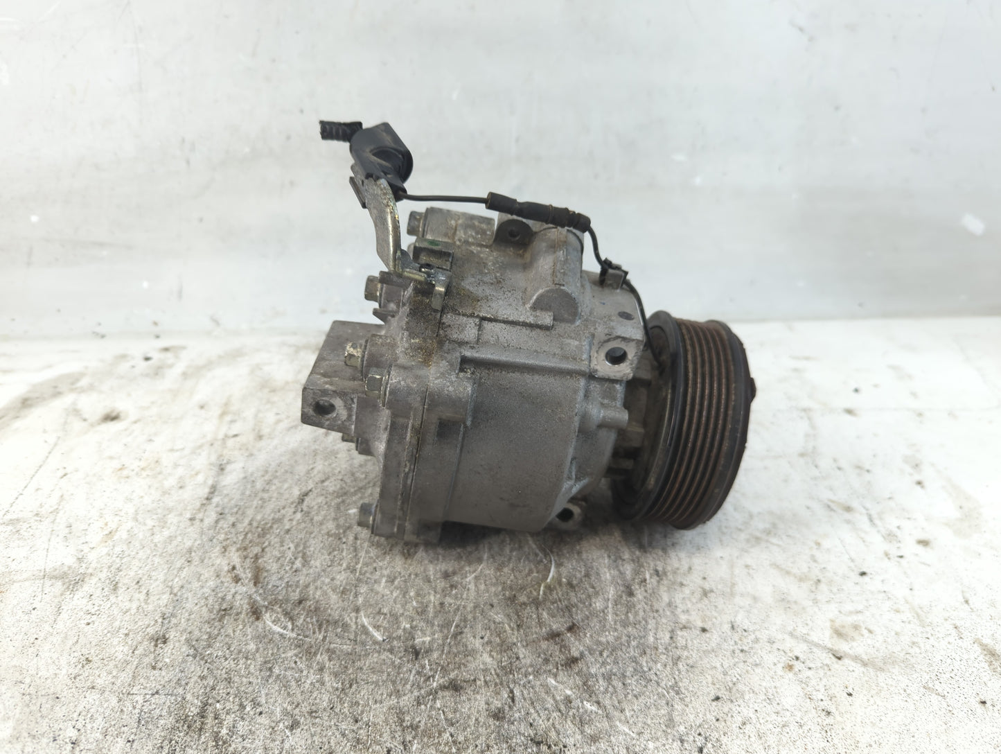 2022 Mitsubishi Outlander Sport Air Conditioning A/c Ac Compressor Oem - Oemusedautoparts1.com
